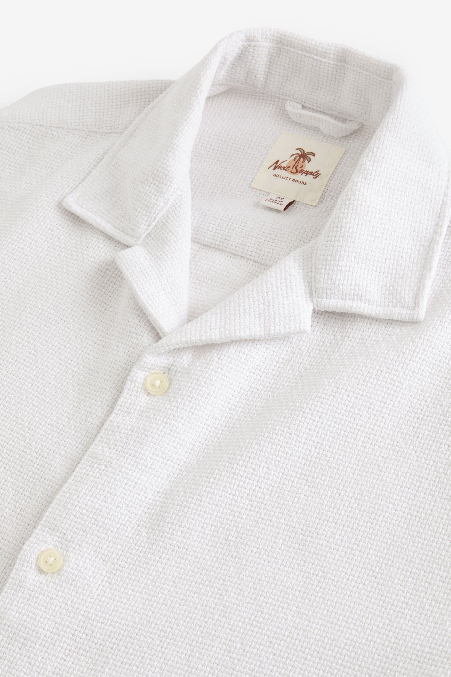 White Textured Short Sleeve Cuban Collar Shirt - Image 7 of 8