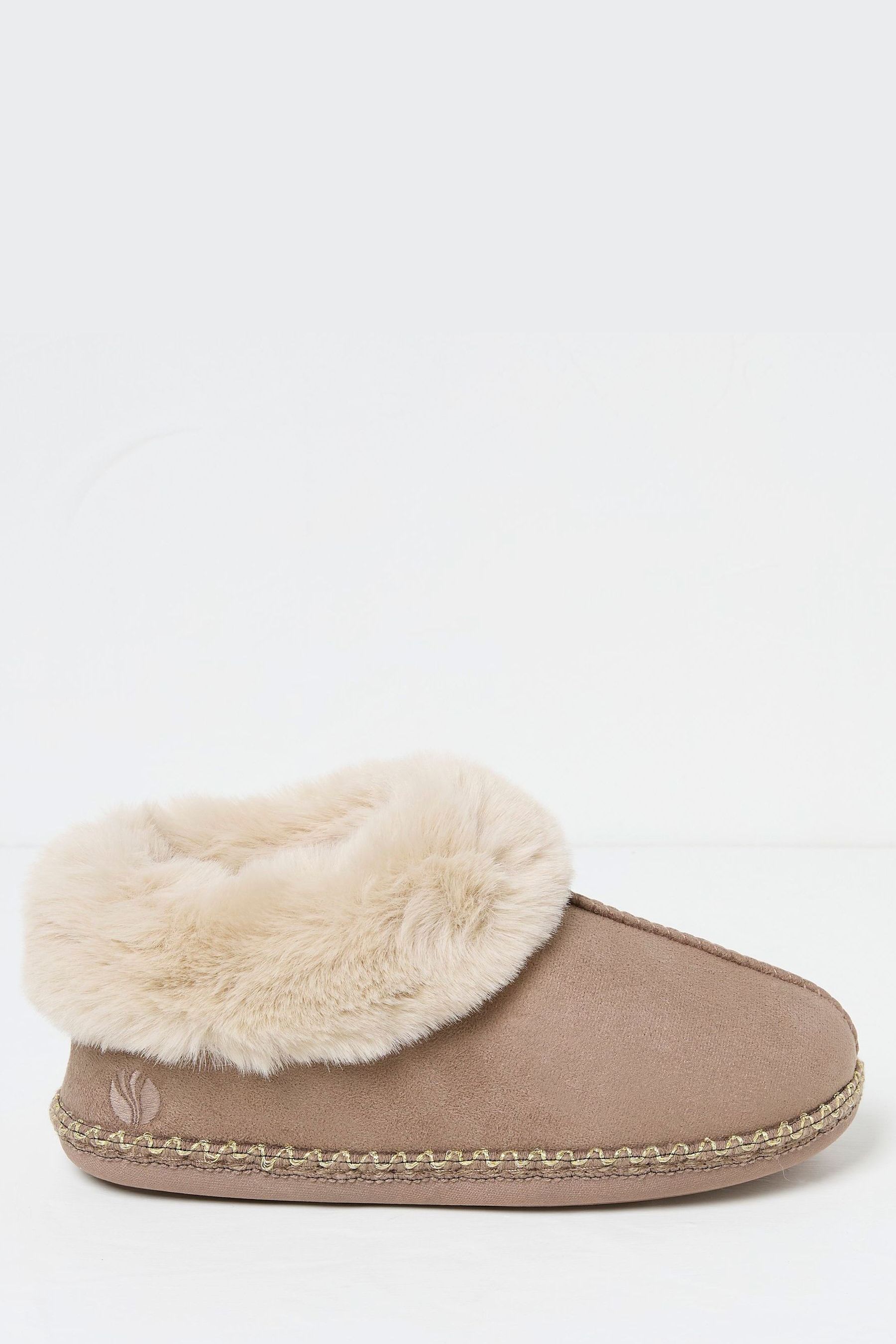 Ugg maia 2025