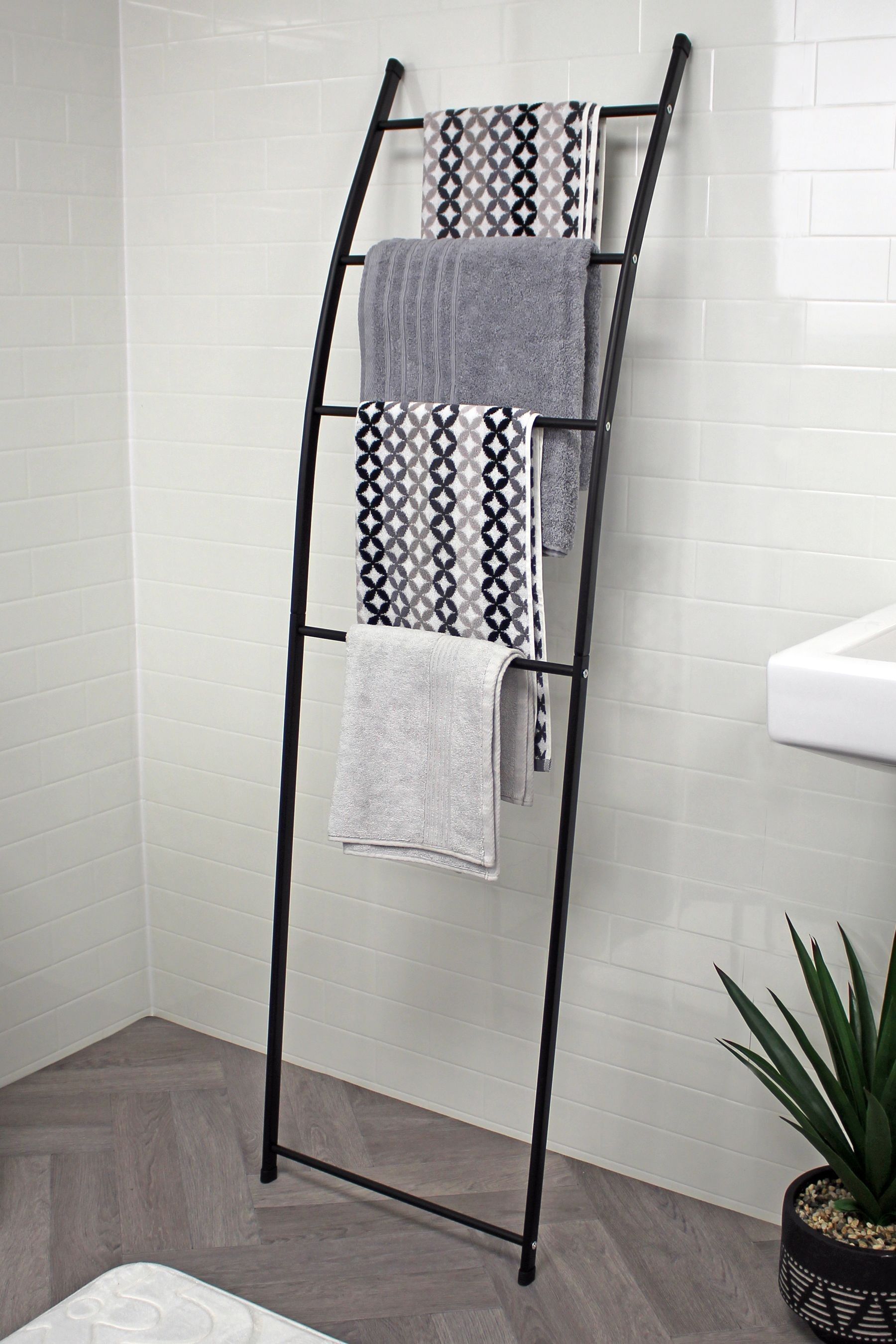 Black towel rack freestanding online