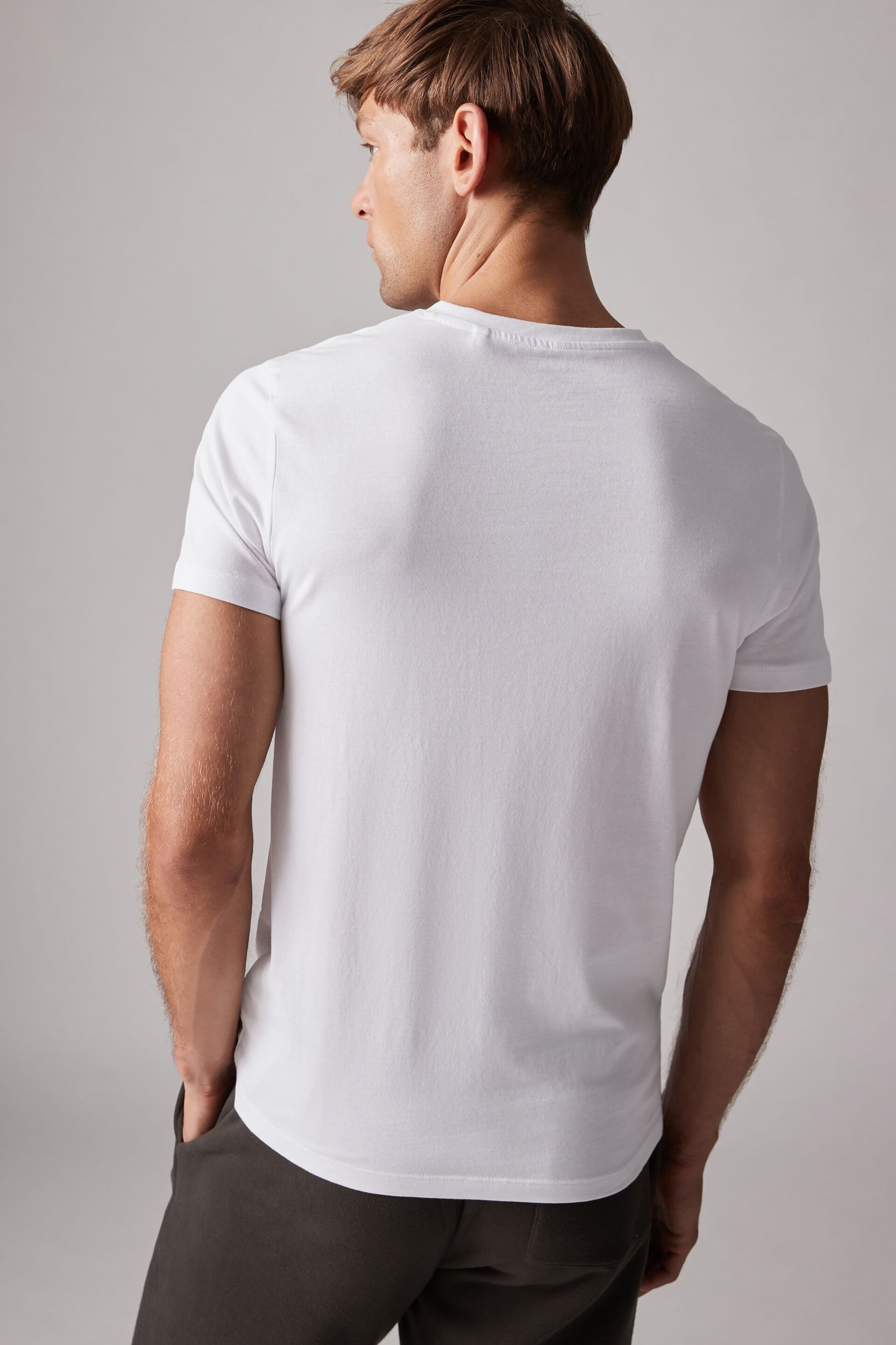 White 10 pack V-Neck T-Shirts - Image 6 of 8