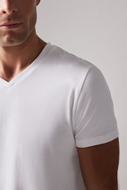 White 10 pack V-Neck T-Shirts - Image 7 of 8