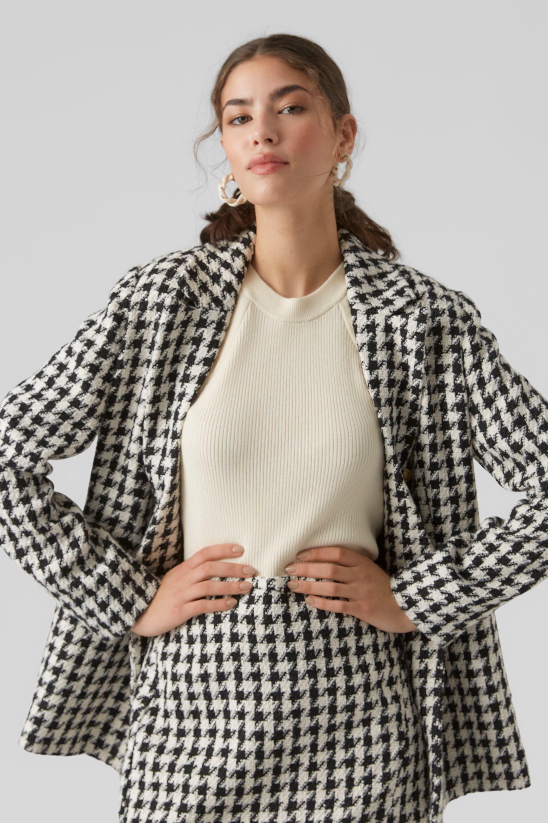 Buy VERO MODA Black Boucle Dogtooth Tailored Blazer from Next Belgium