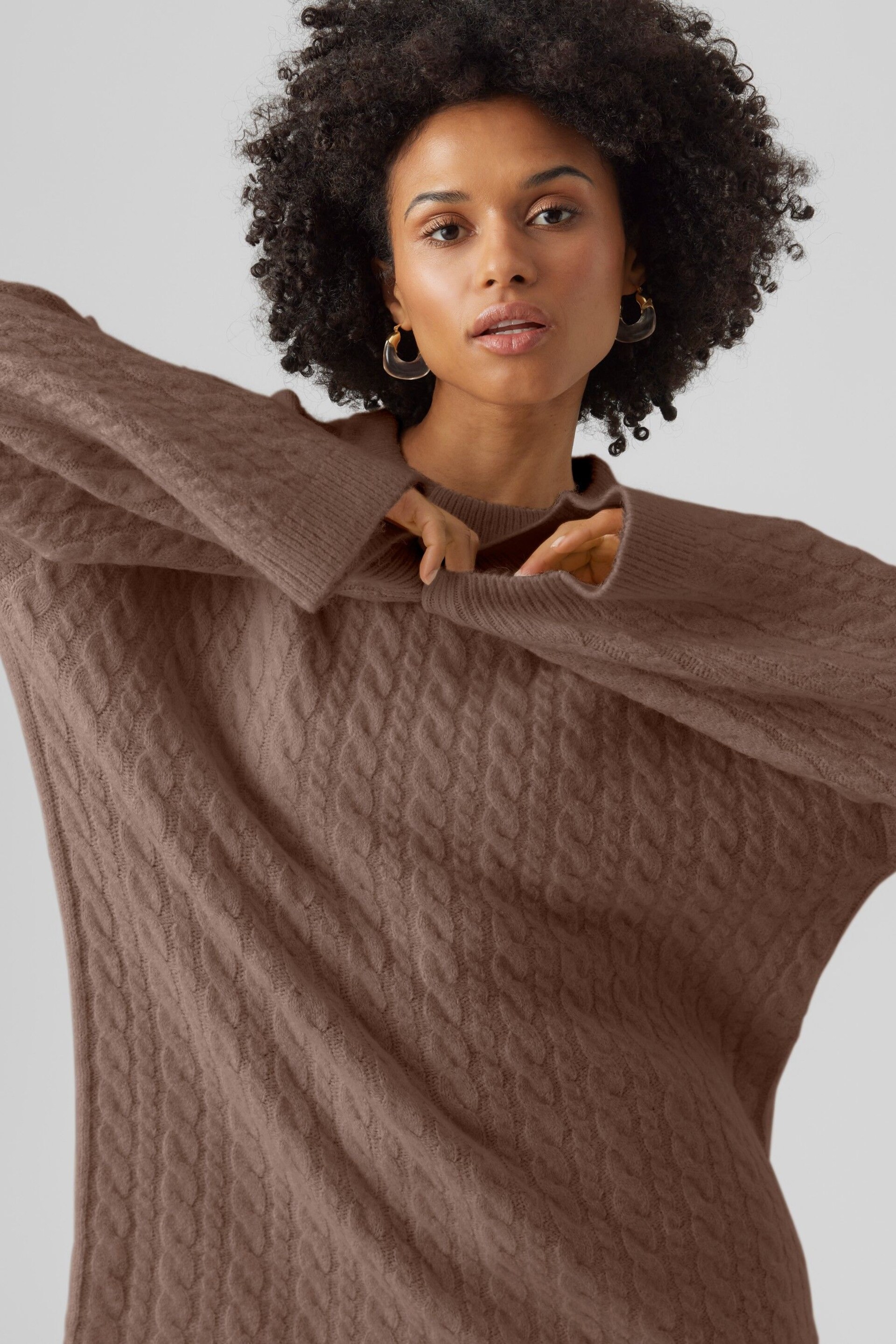 VERO MODA Brown Longline Cable Knit Cosy Tunic Jumper - Image 4 of 5