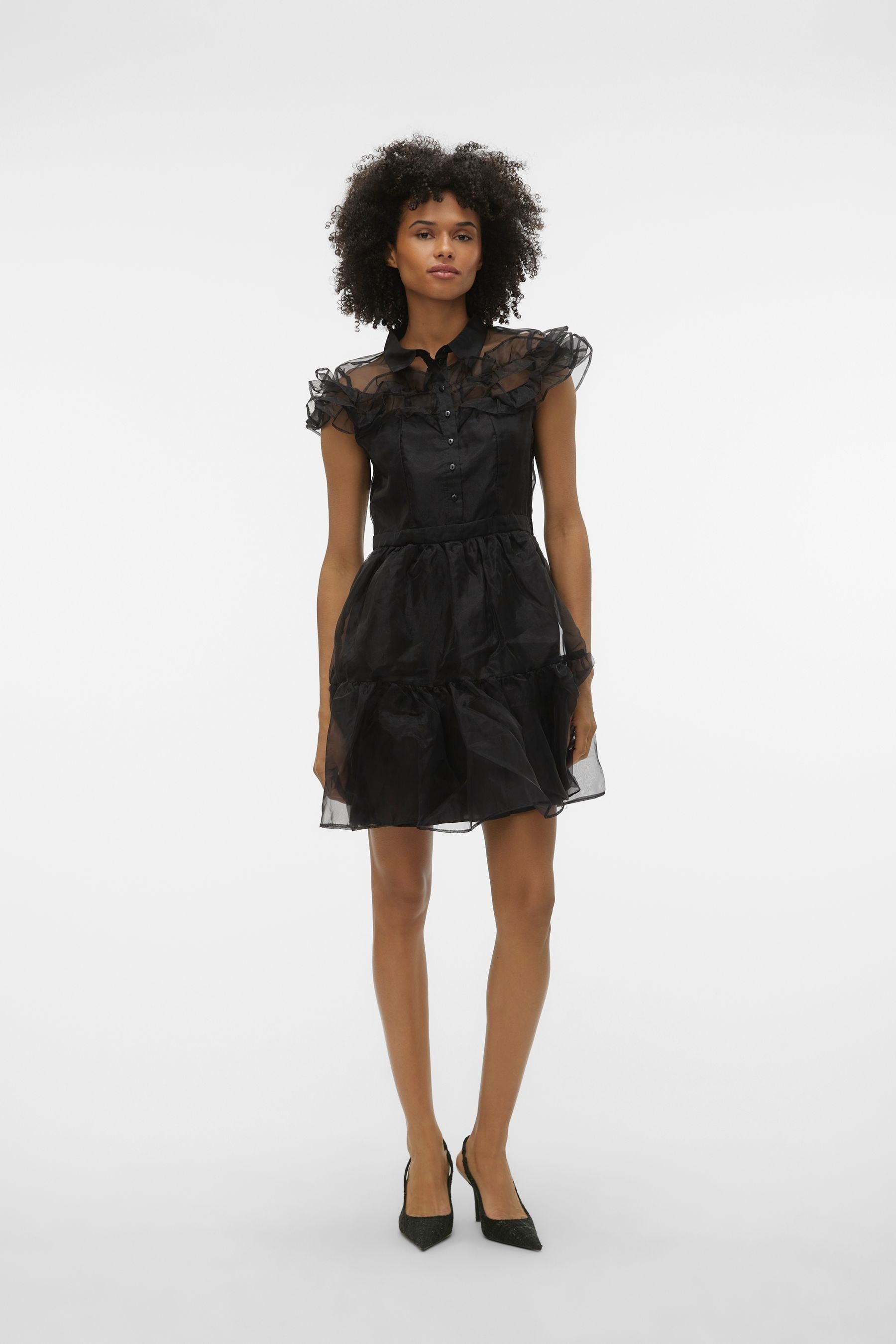 Buy Robe de soiree patineuse VERO MODA en maille a volants from Next Luxembourg
