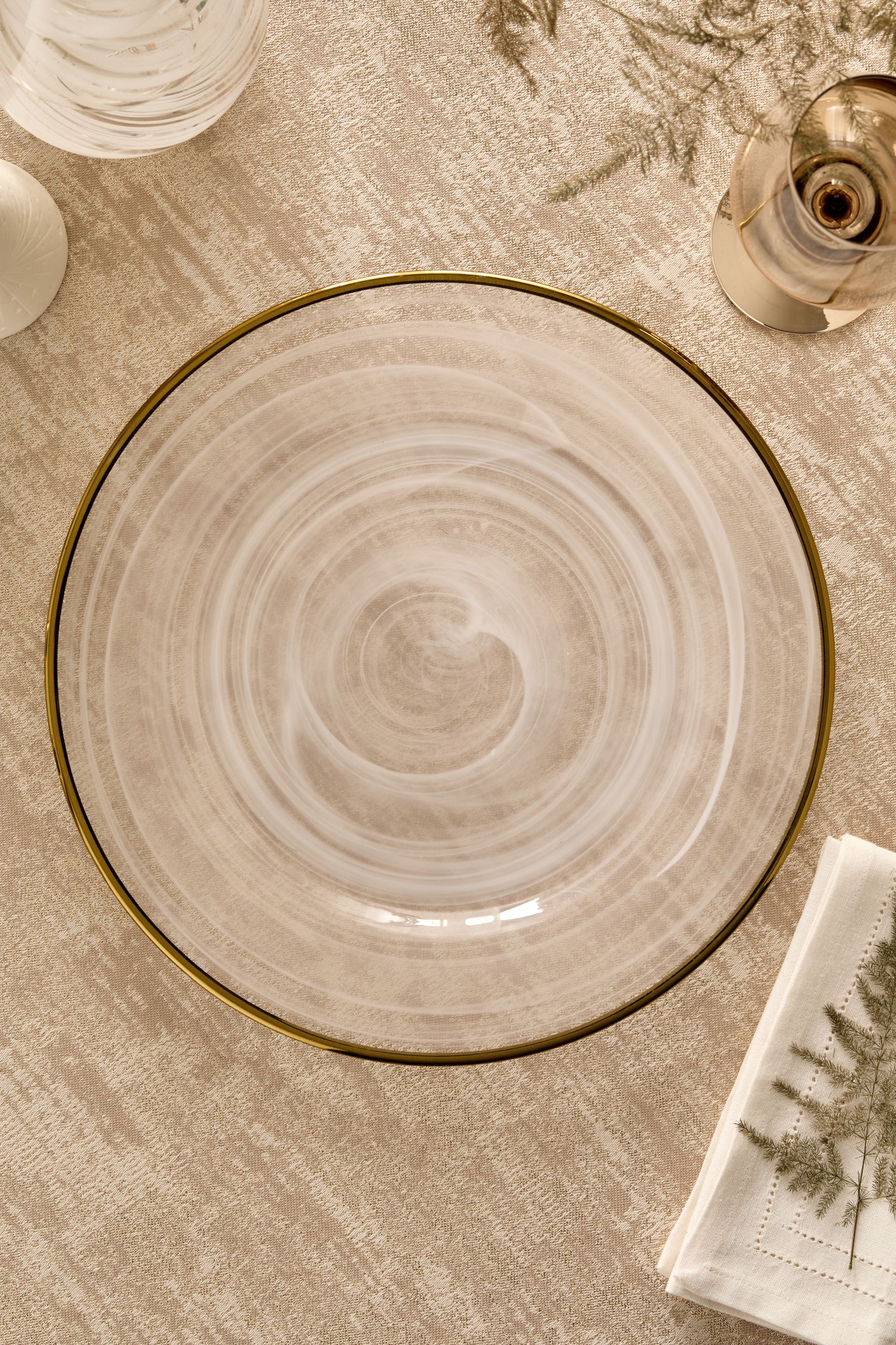 Glass charger plates outlet