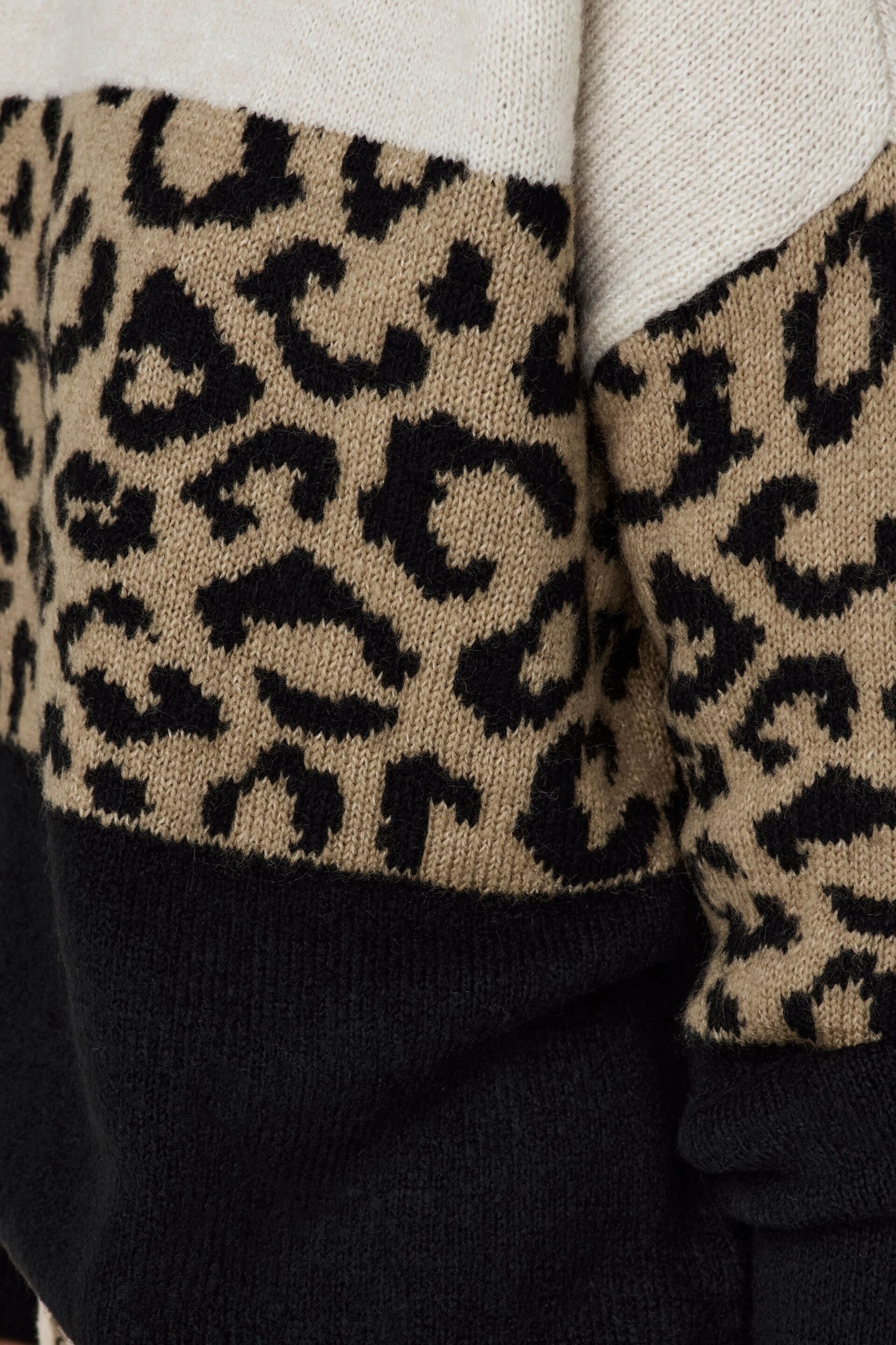 ONLY Cream Leopard Print Colourblock Knitted Jumper - Image 4 of 5