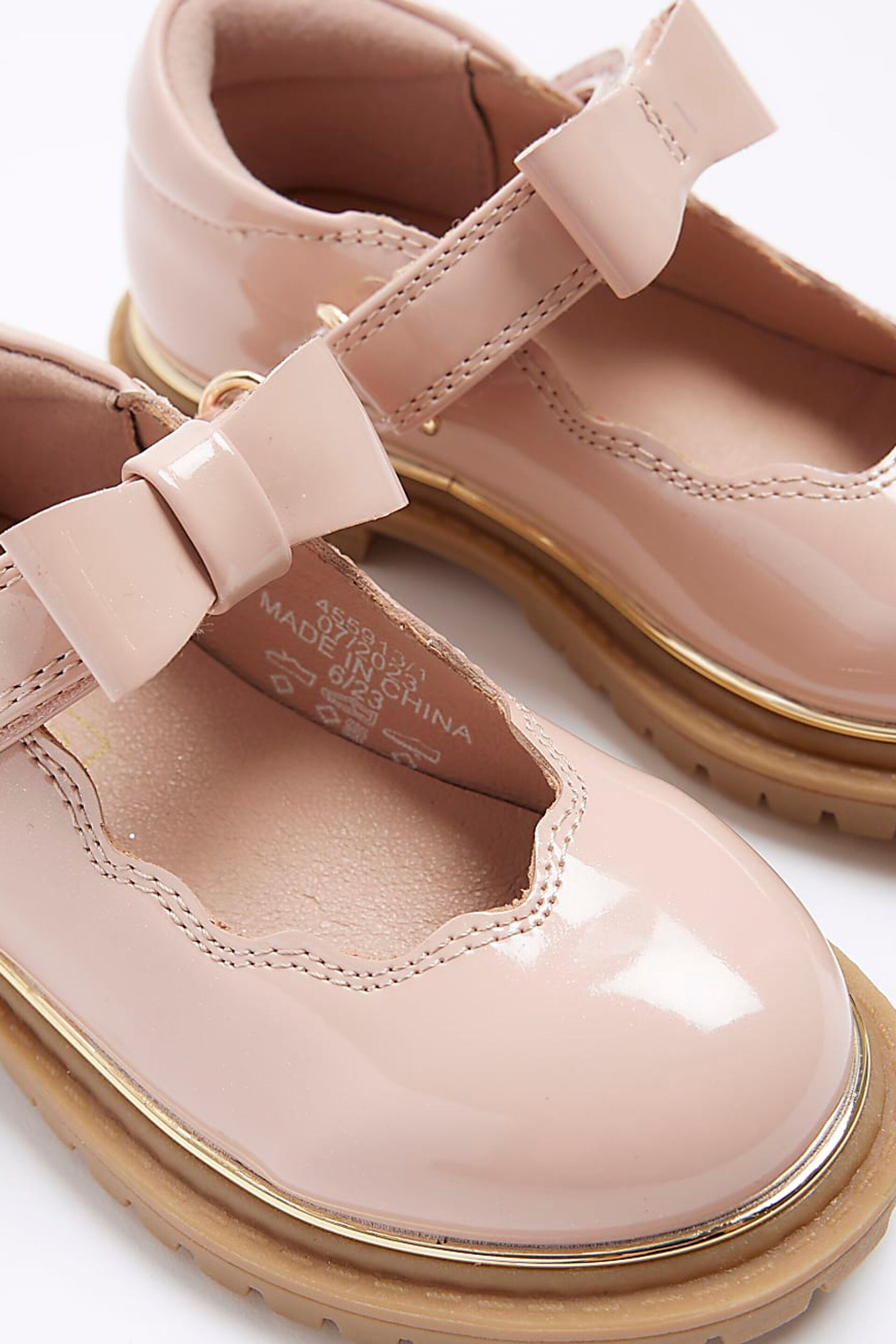 River Island Pink Girls Scallop Bow Mary Jane Shoes - Image 5 of 5