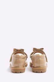 River Island Brown Girls Scallop Bow Mary Jane Shoes - Image 3 of 5