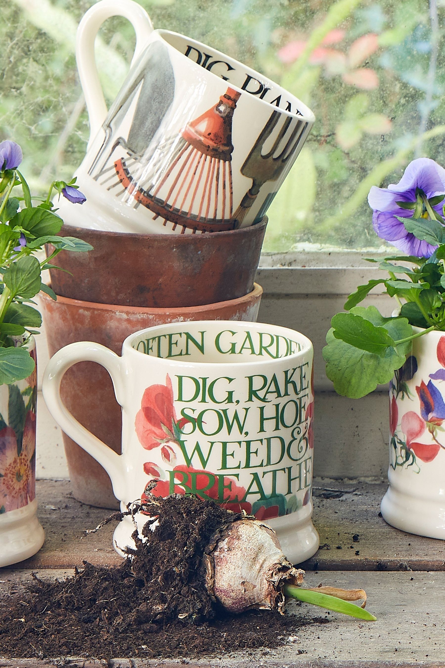 Buy Emma Bridgewater Cream My Garden is my happiness 1 2 Pint Mug from Next Luxembourg