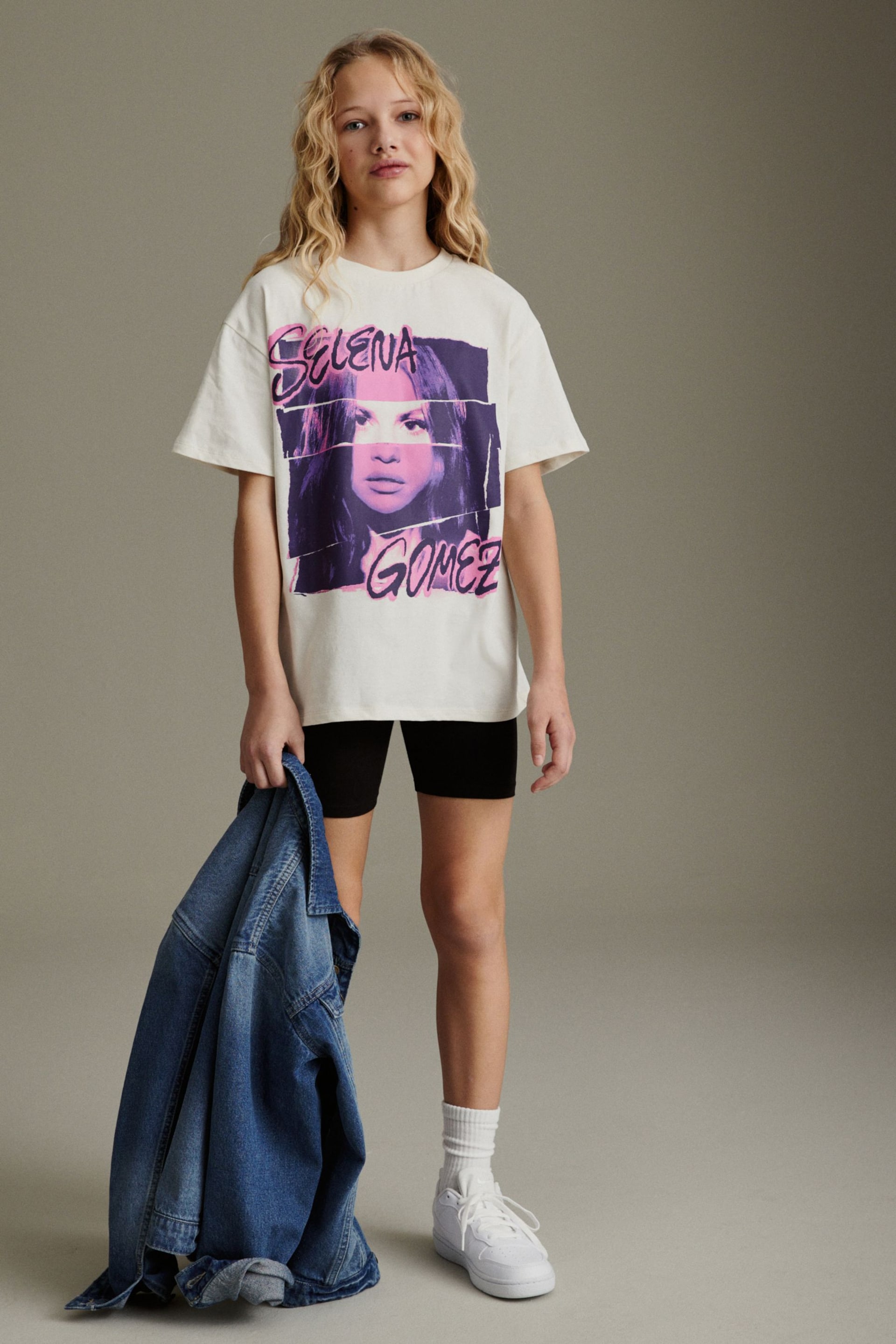 White Selena Gomez Oversized License T-Shirt (3-16yrs) - Image 4 of 8