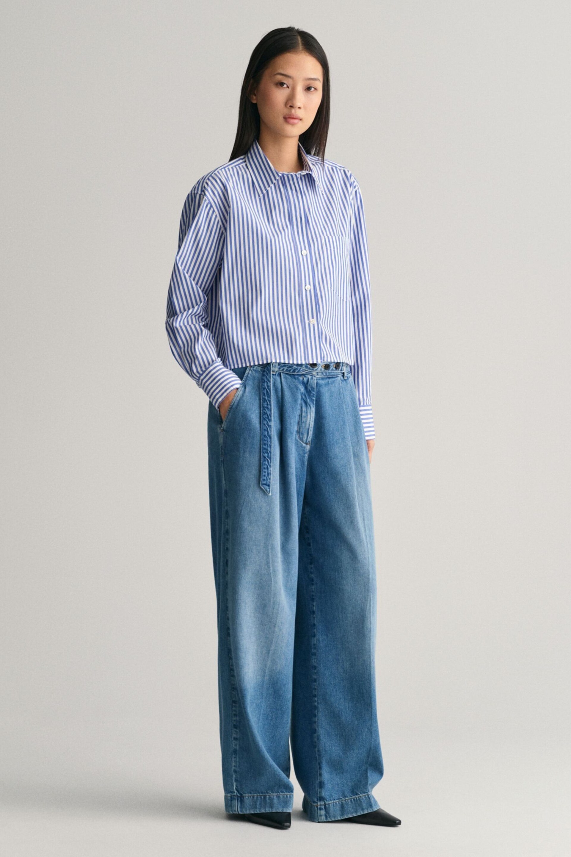 GANT Blue Relaxed Fit Cropped Striped Shirt - Image 3 of 8