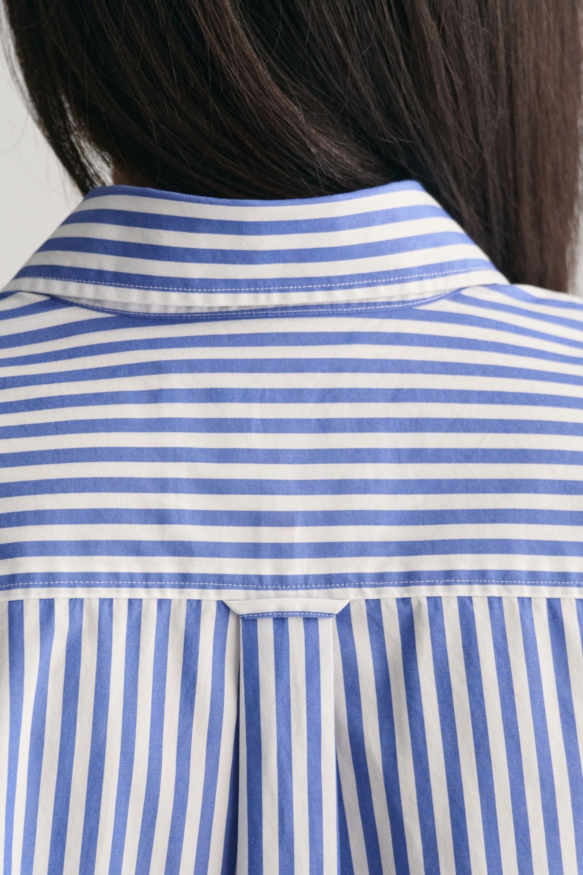 GANT Blue Relaxed Fit Cropped Striped Shirt - Image 5 of 8