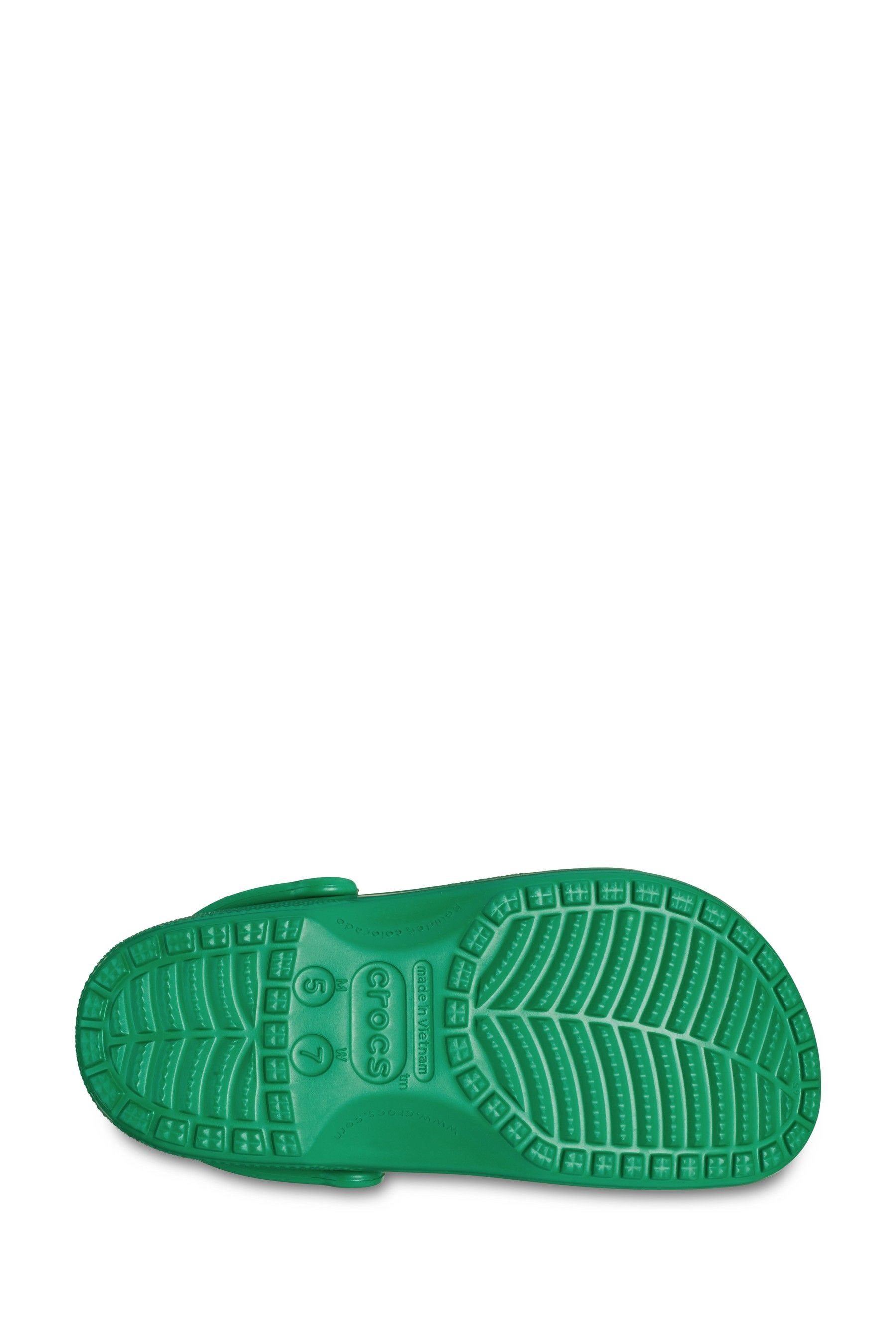 Size c9 crocs discount
