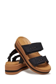 Crocs Brooklyn Woven Buckle Sandals - Image 4 of 7