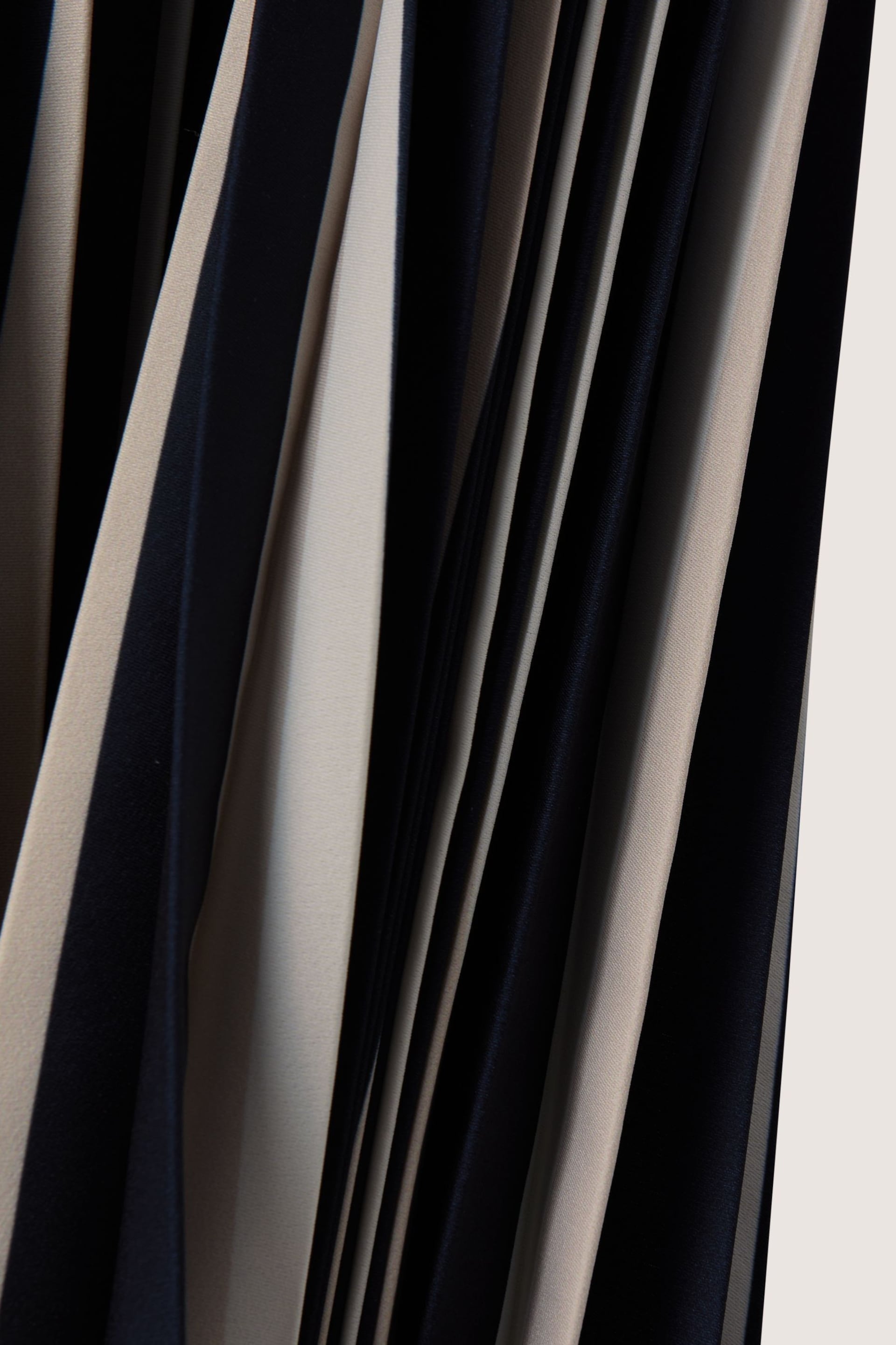 Reiss Navy/Cream Saige Pleated Striped Midi Skirt - Image 6 of 6