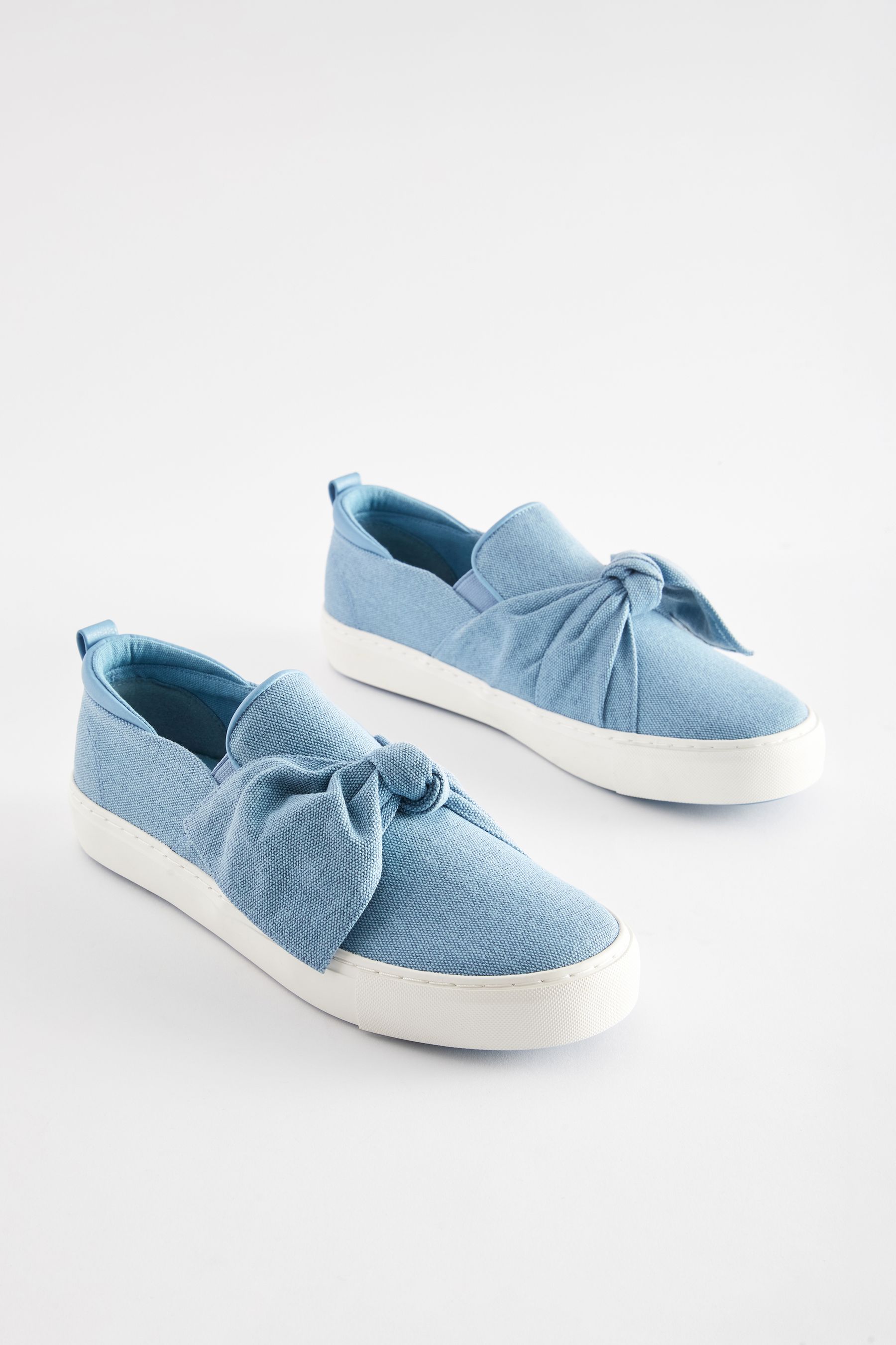 Bow trainers uk sales