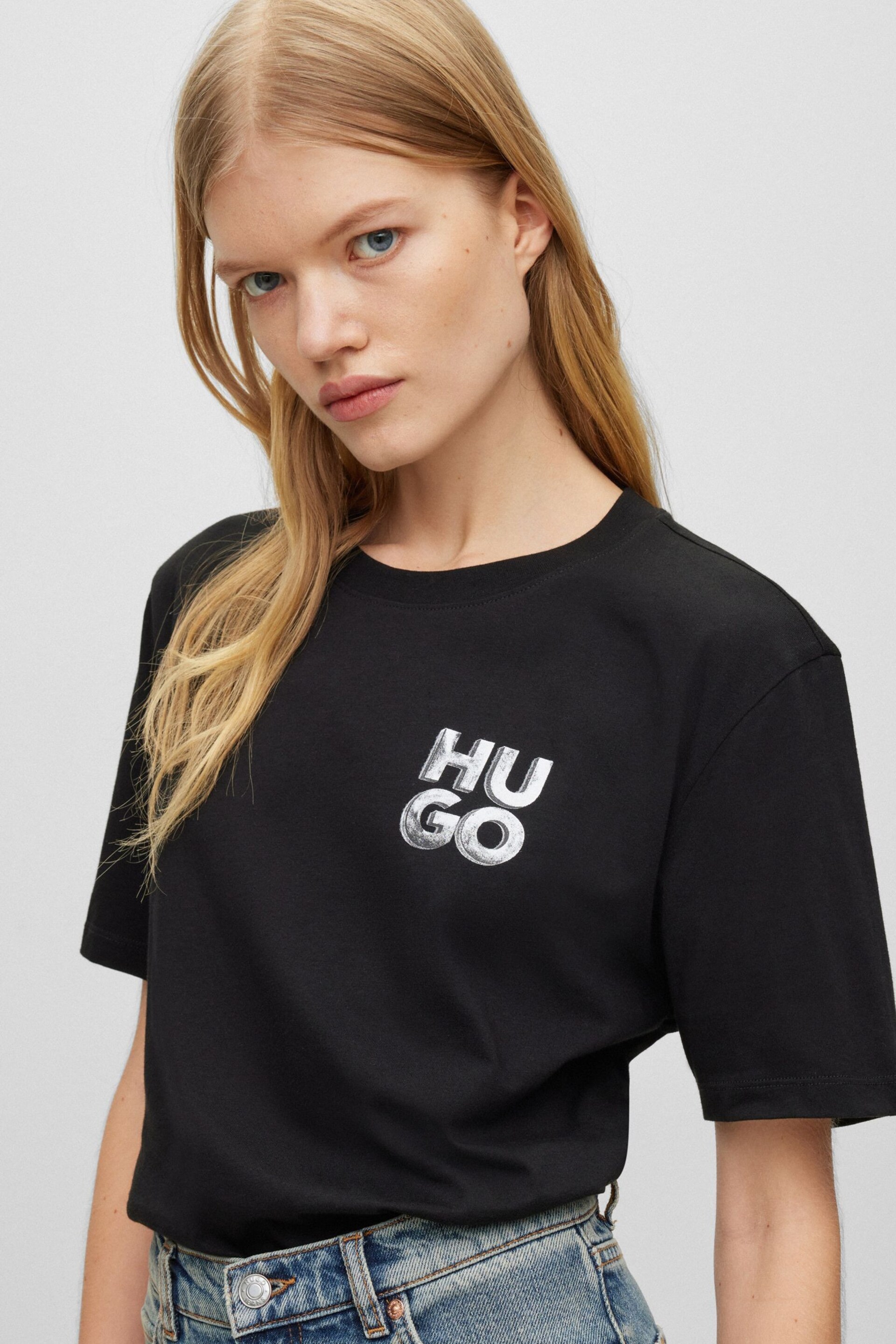 HUGO Cotton-jersey Black T-Shirt with decorative reflective logo - Image 4 of 5