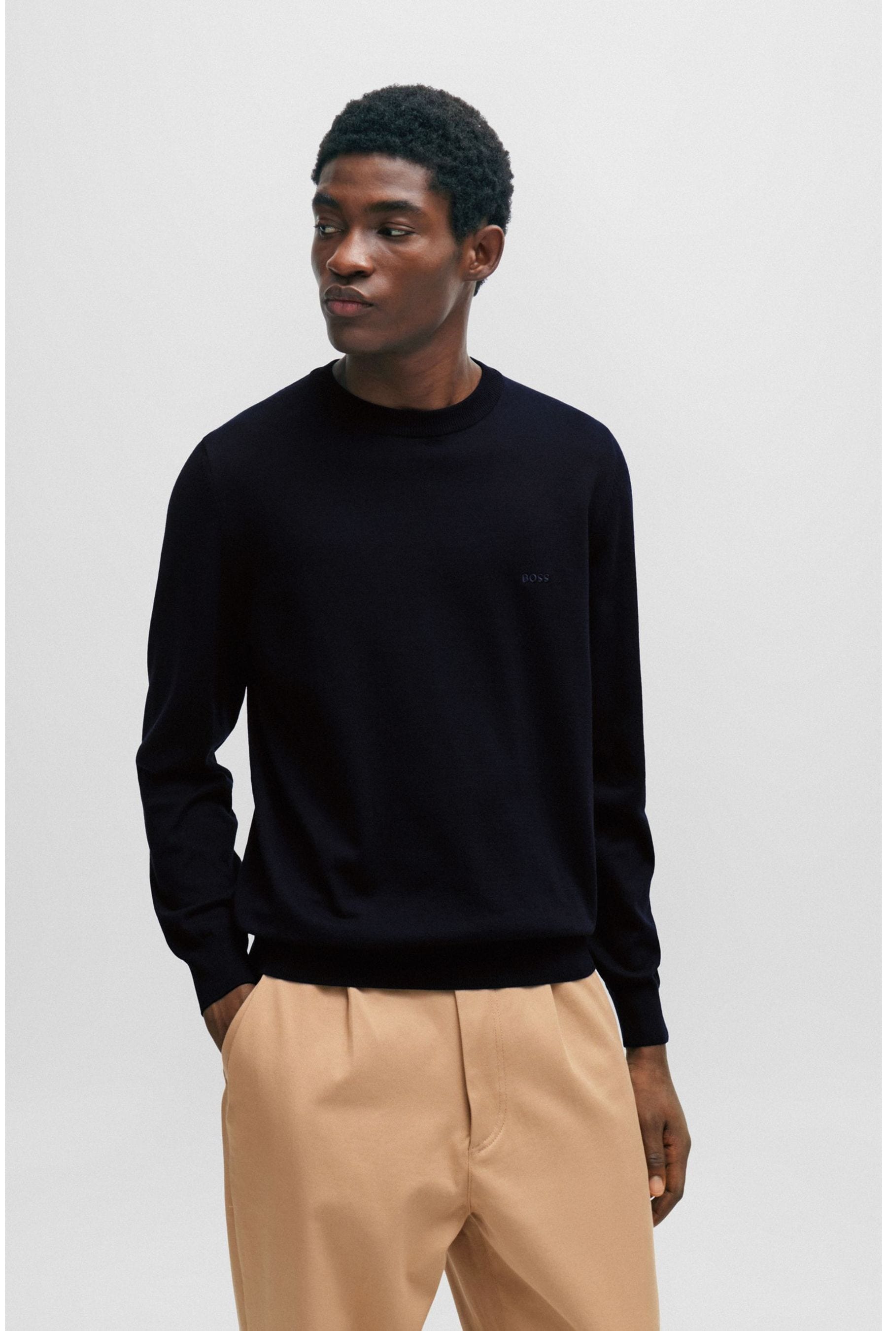 Blue boss jumper discount