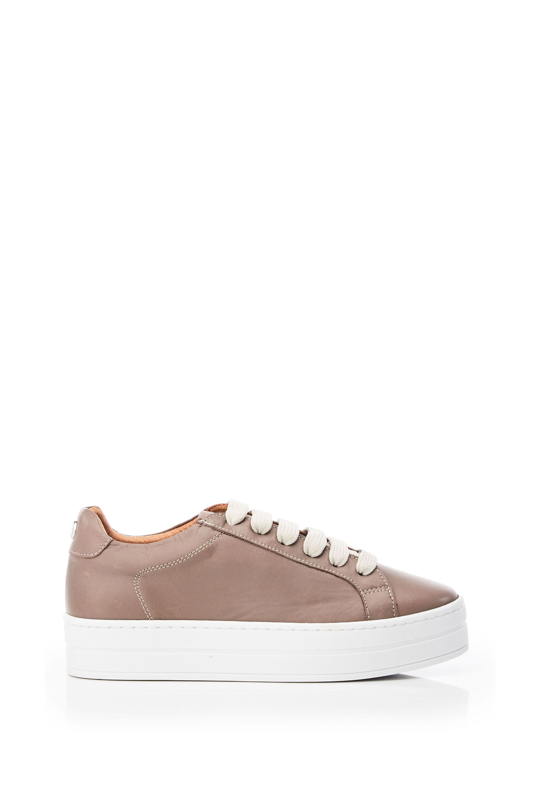Buy Moda in Pelle Boxy Slab Unit Plain Lace Up White Trainers from Next Luxembourg