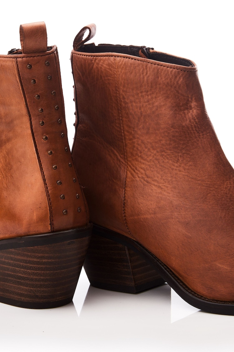 Moda in Pelle Maevie Pointed Side Zip Western Boots Stud Back Detail - Image 4 of 4