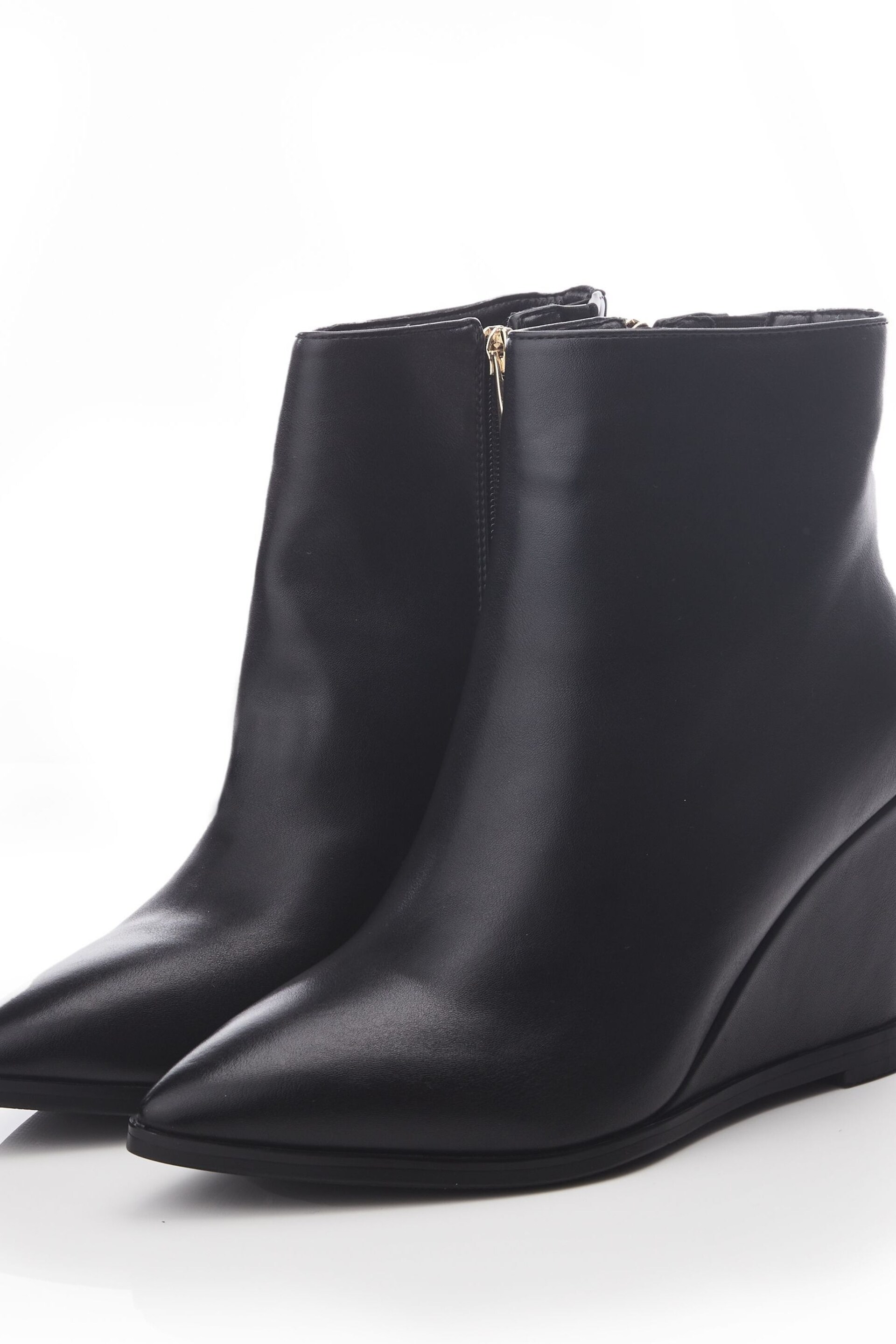 Moda in Pelle Nammie Pointed Toe Wedge Black Ankle Boots - Image 4 of 4