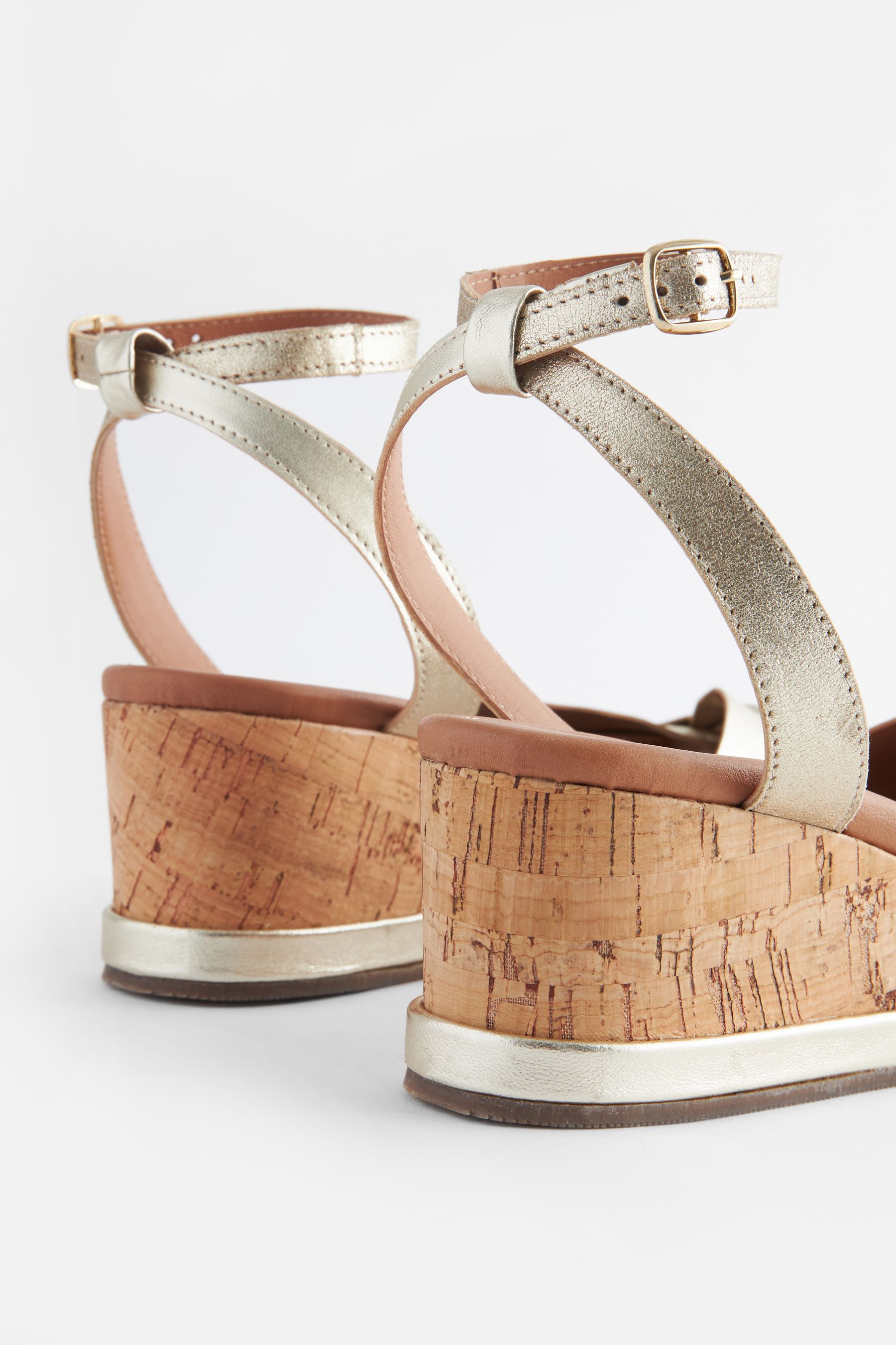 Low wedge sandals new look best sale