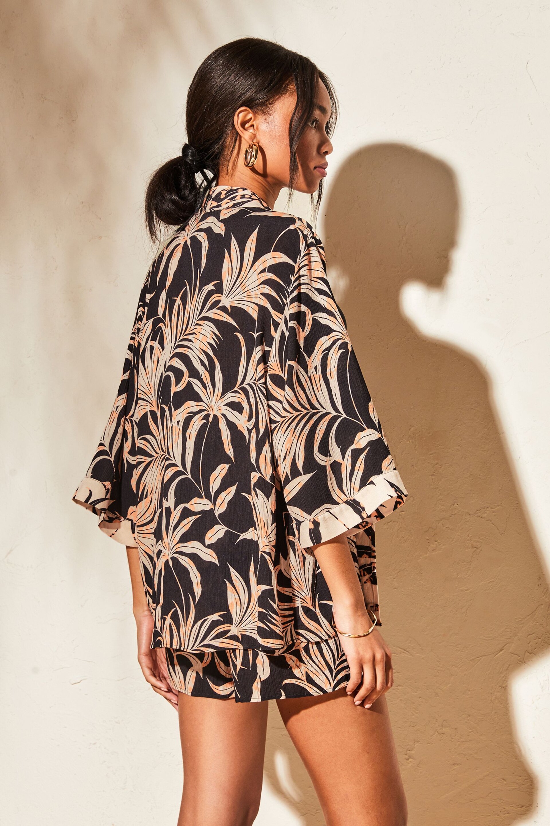 Lipsy Black Palm Printed Open Sleeved Kimono Cover up - Image 2 of 4