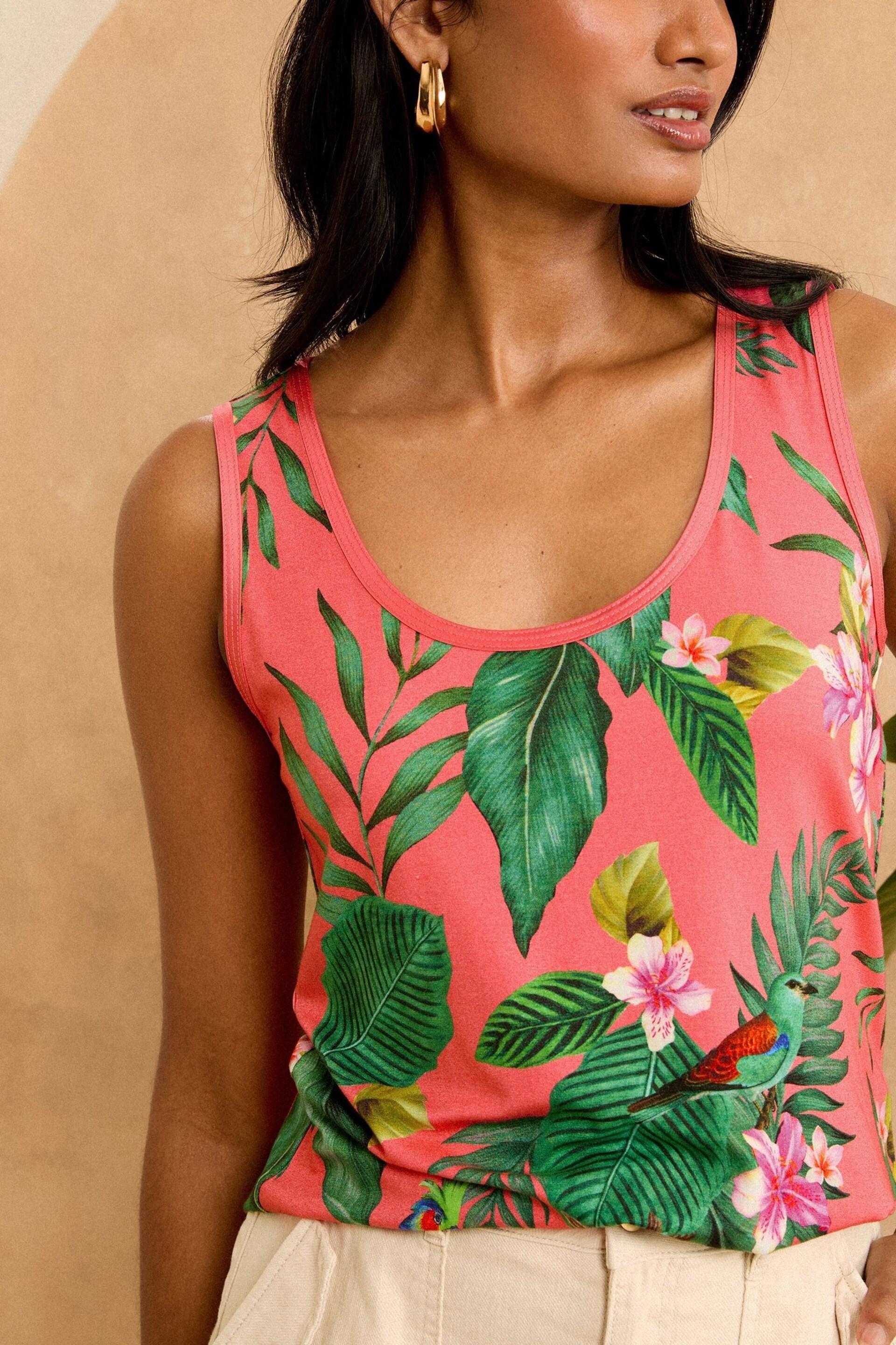 Love & Roses Pink Tropical Print Jersey Scoop Neck Vest Top - Image 3 of 4