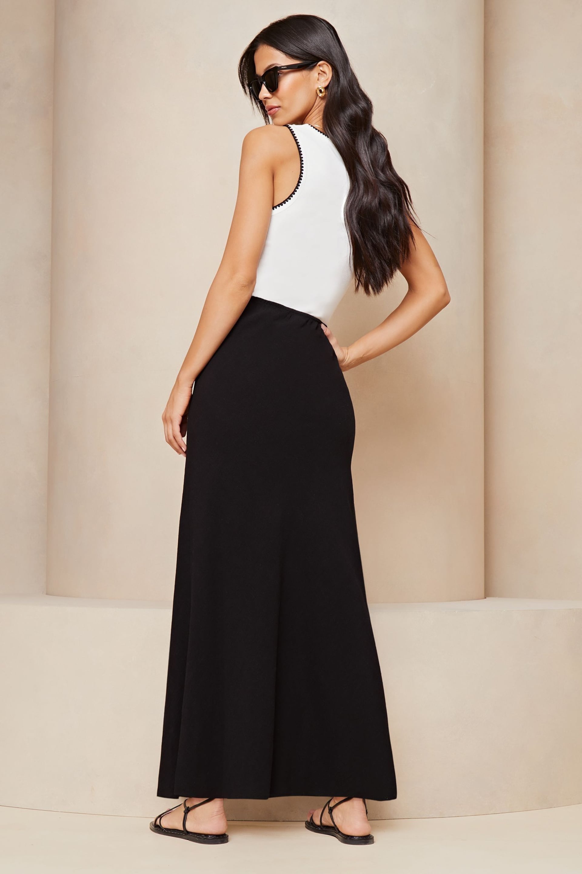 Lipsy Black Maxi Skirt With Touch Of Linen - Image 2 of 4