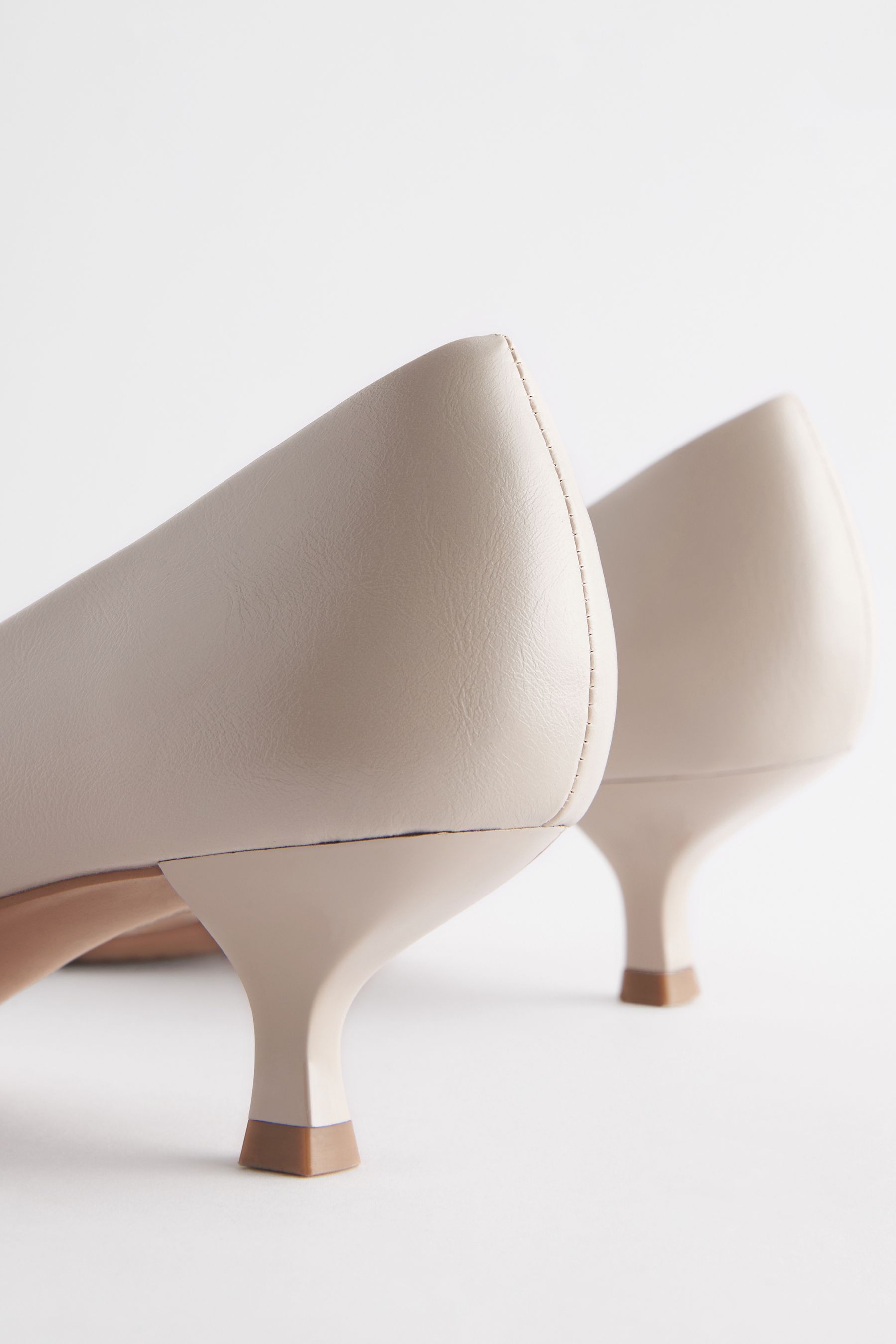 Kitten heel shoes wide width outlet