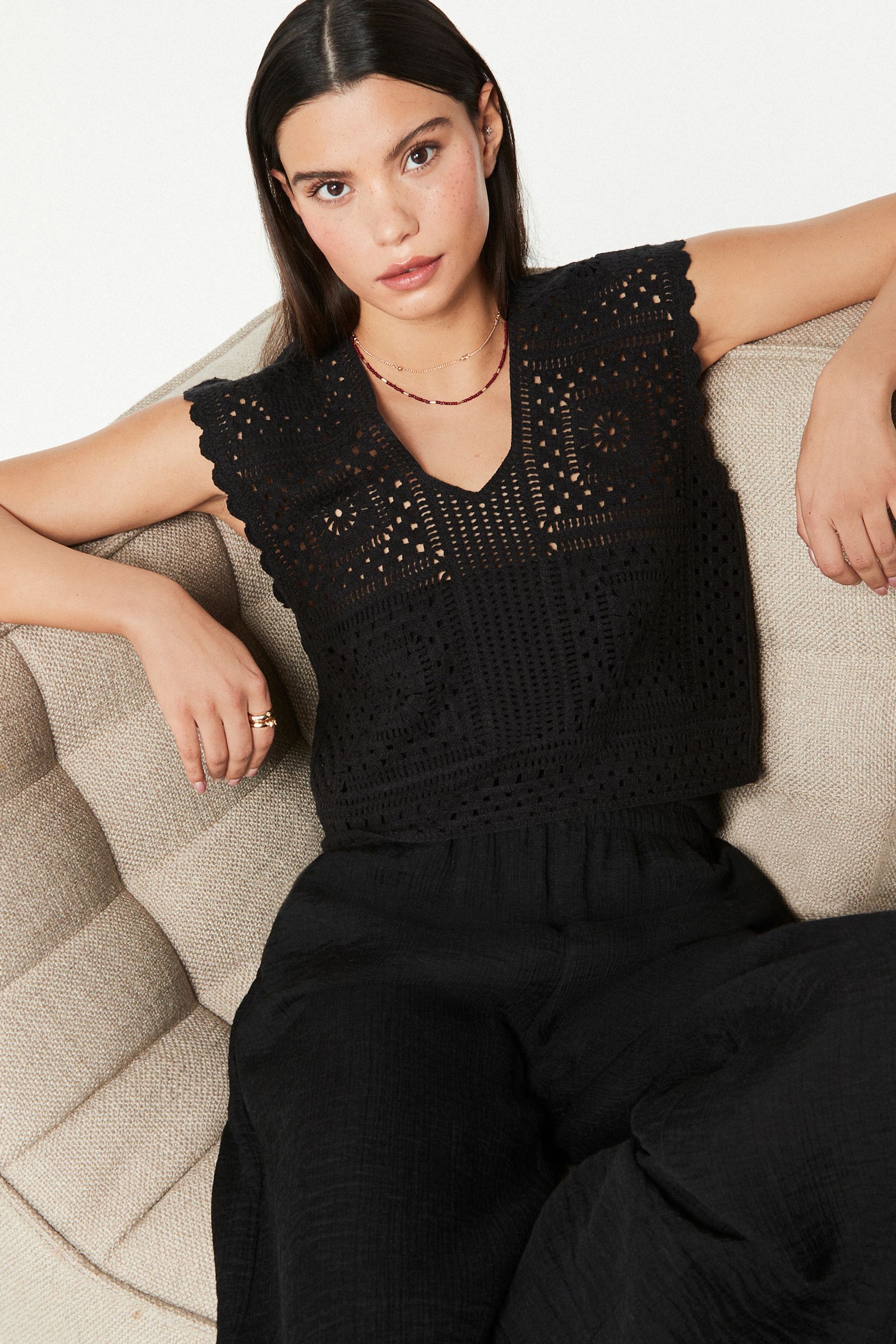 Black crochet tank top outlet