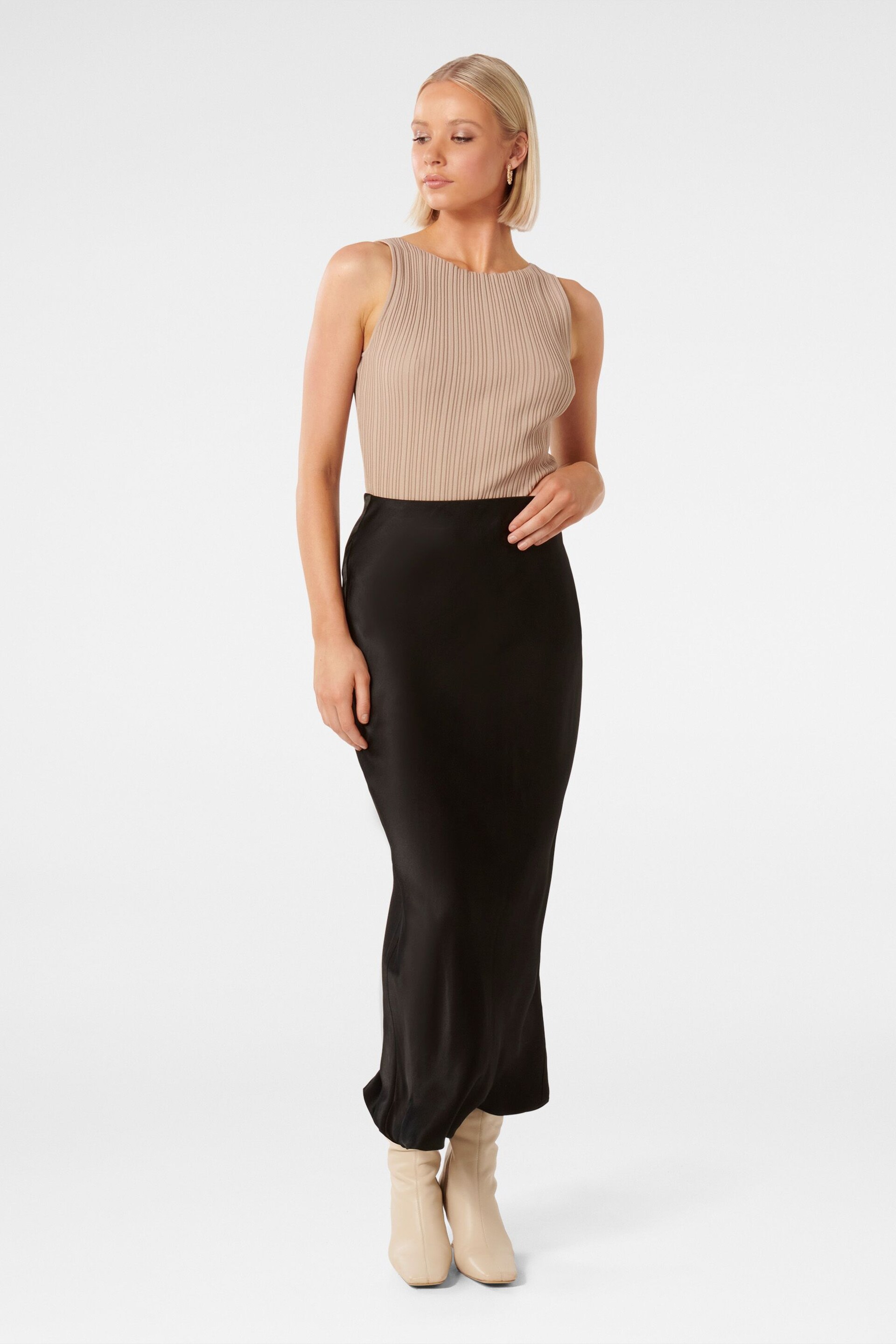 Forever New Black Tahlia Maxi Satin Bias Skirt - Image 4 of 5