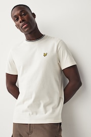 Lyle & Scott Ecru White Tipped Collar T-Shirt - Image 2 of 5