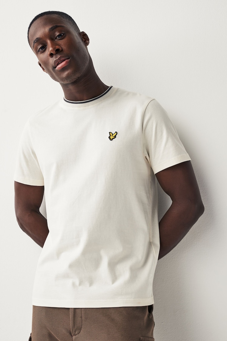 Lyle & Scott Ecru White Tipped Collar T-Shirt - Image 2 of 5