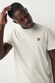 Lyle & Scott Ecru White Tipped Collar T-Shirt - Image 5 of 5