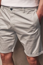 Light Grey Slim Fit Premium Laundered Stretch Chino Shorts - Image 4 of 9