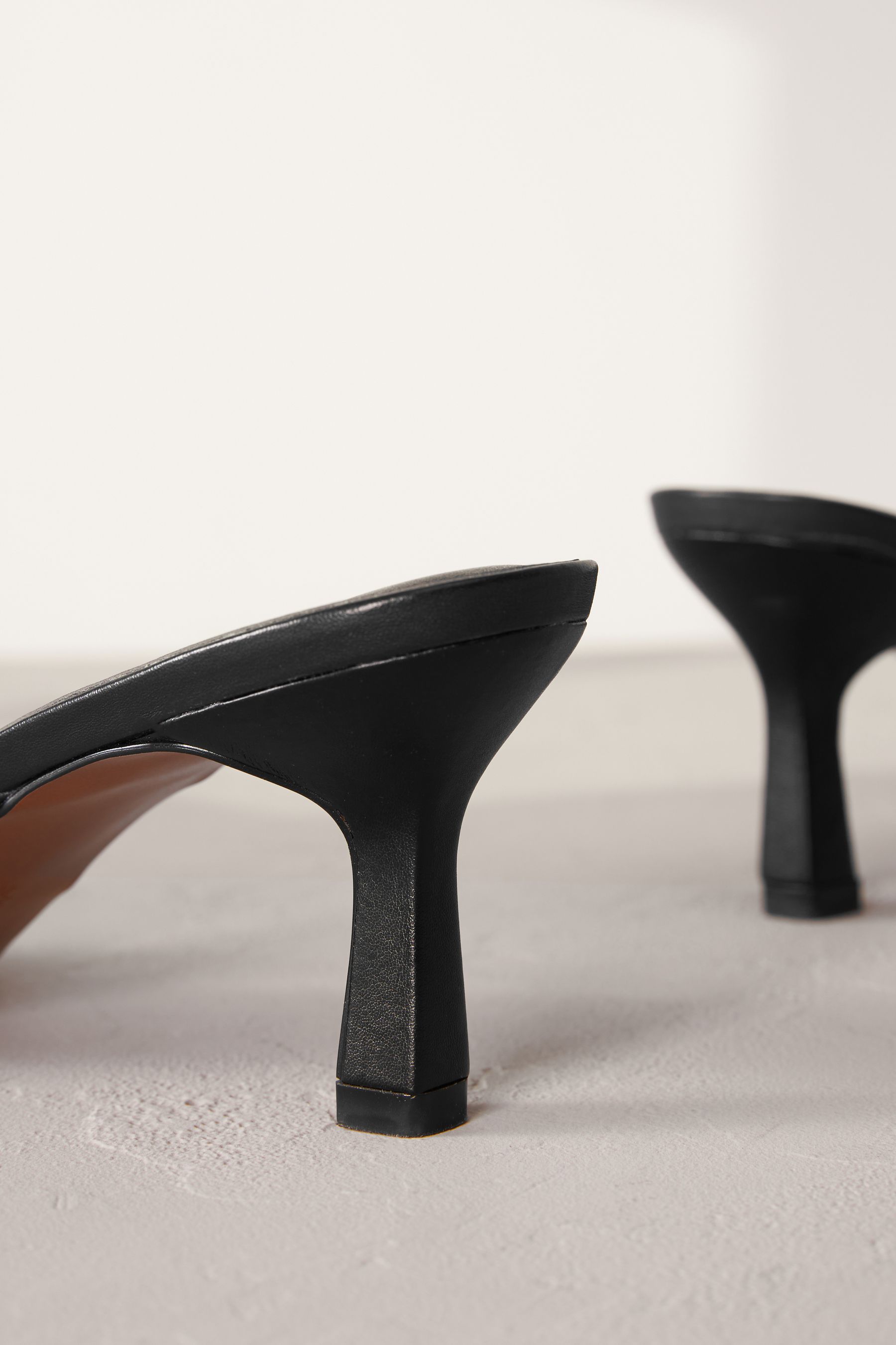 Black toe post mules sales