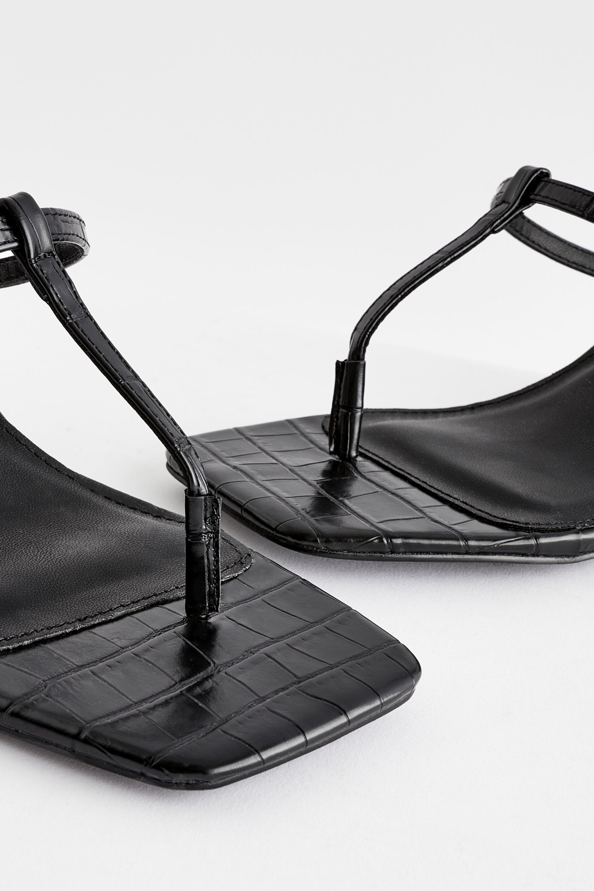 Black Forever Comfort® Toe Post Block Heel Sandals - Image 5 of 6