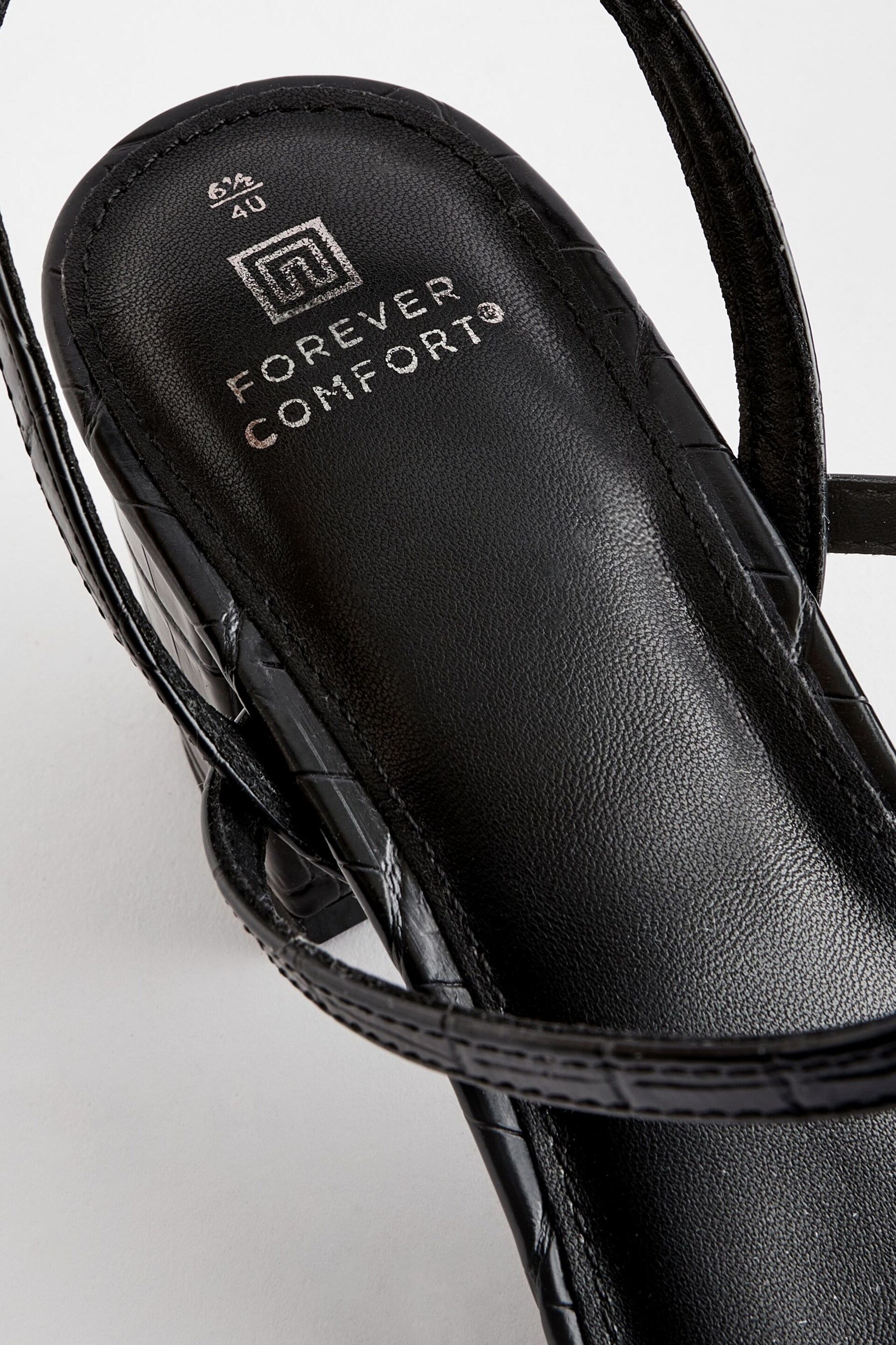 Black Forever Comfort® Toe Post Block Heel Sandals - Image 6 of 6