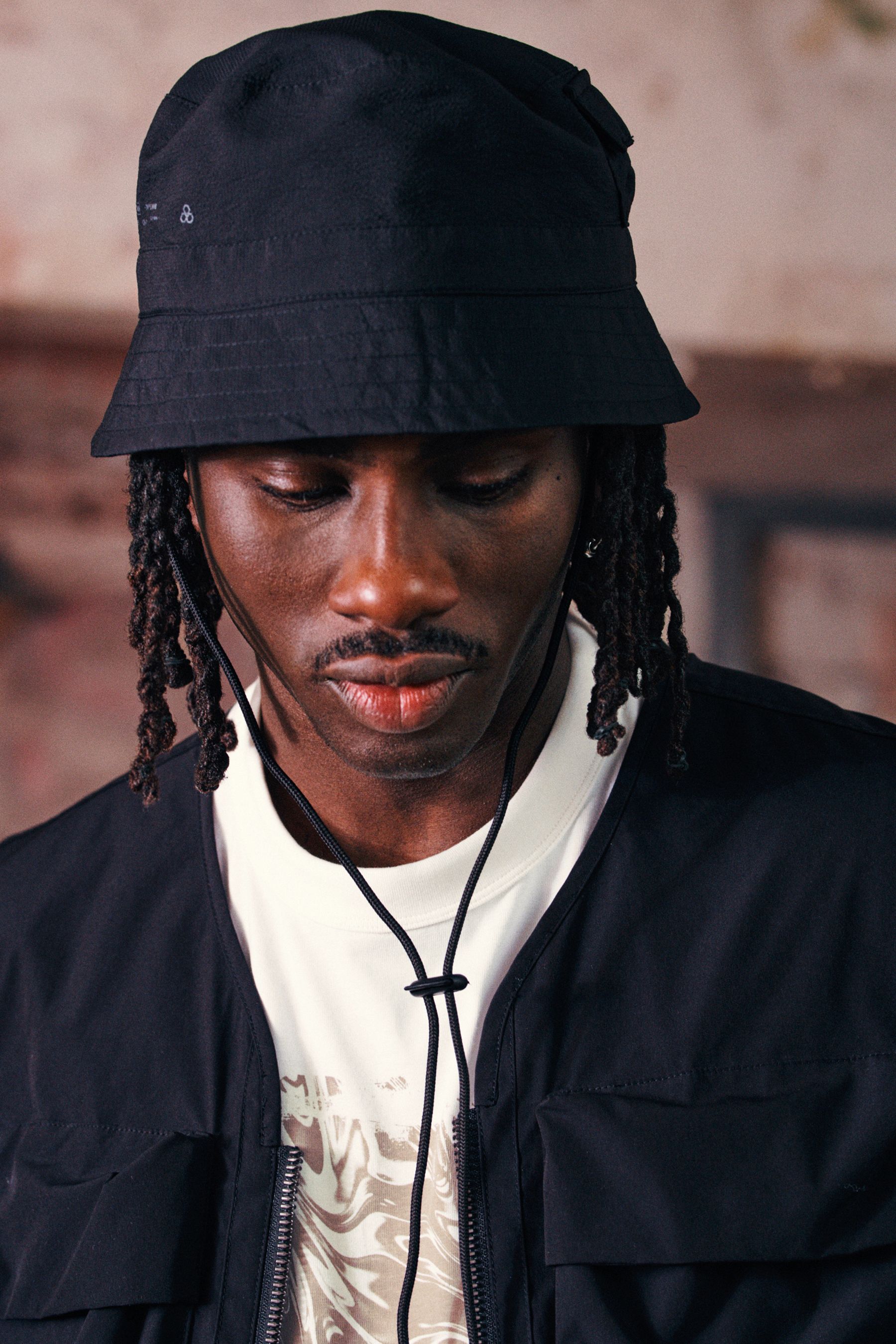 Black nylon bucket hat clearance