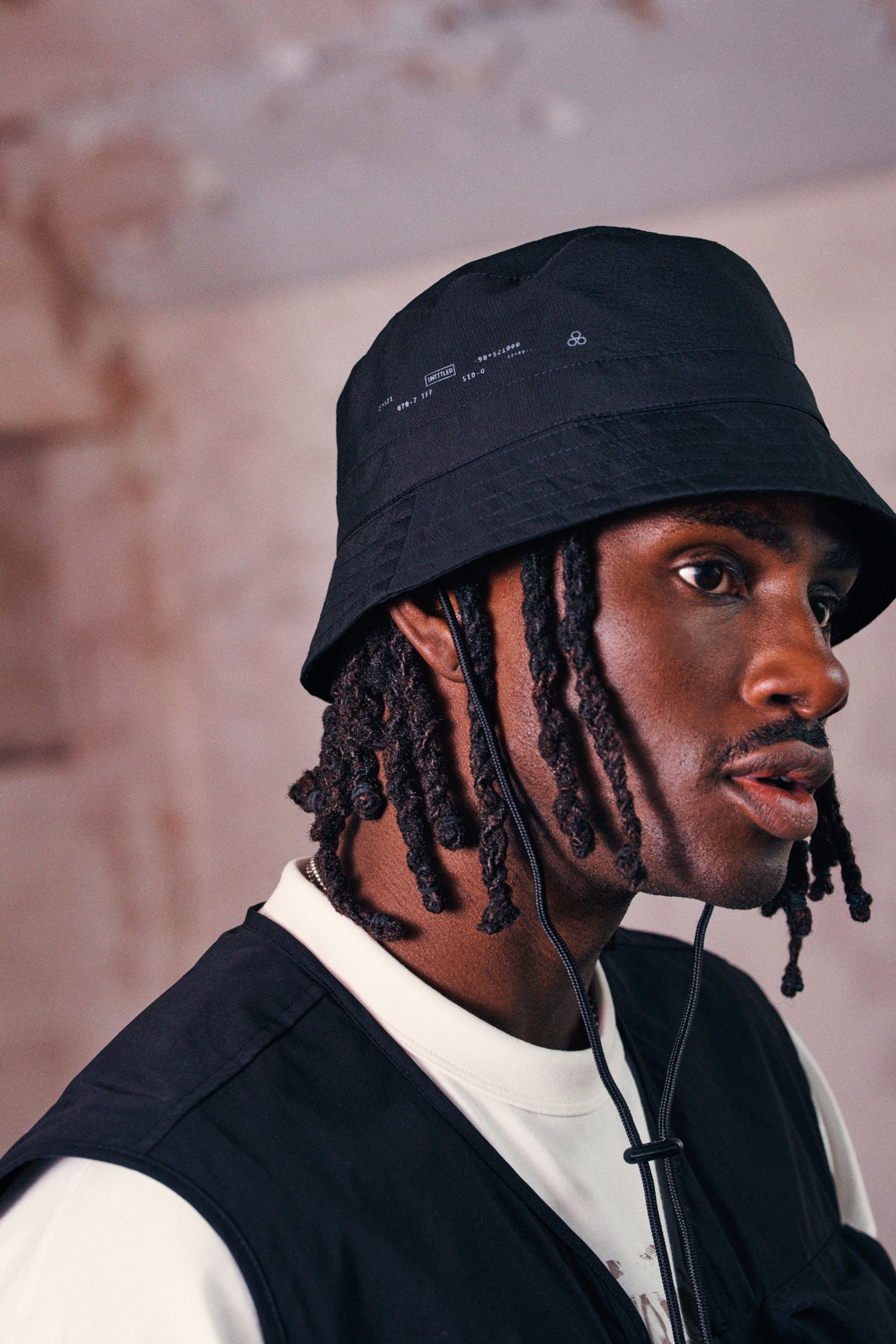 Black nylon bucket hat shop
