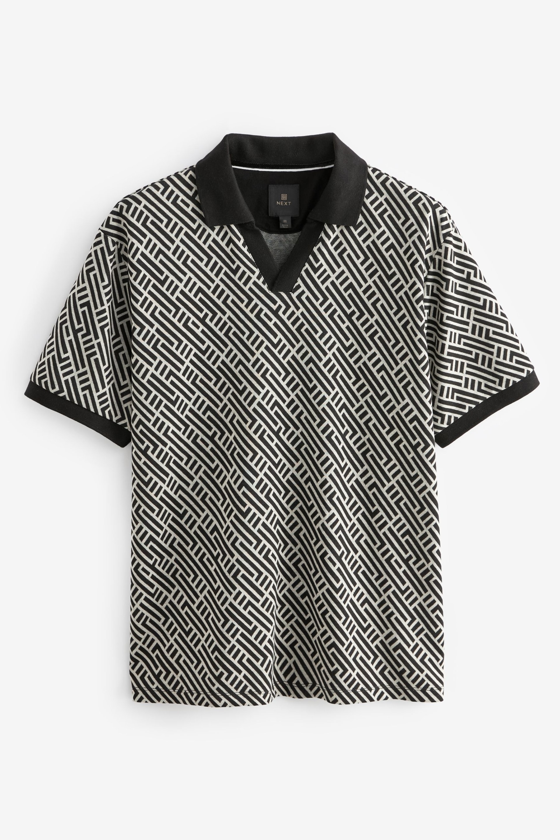 Black/White Cuban Collar Pattern Polo Shirt - Image 6 of 8