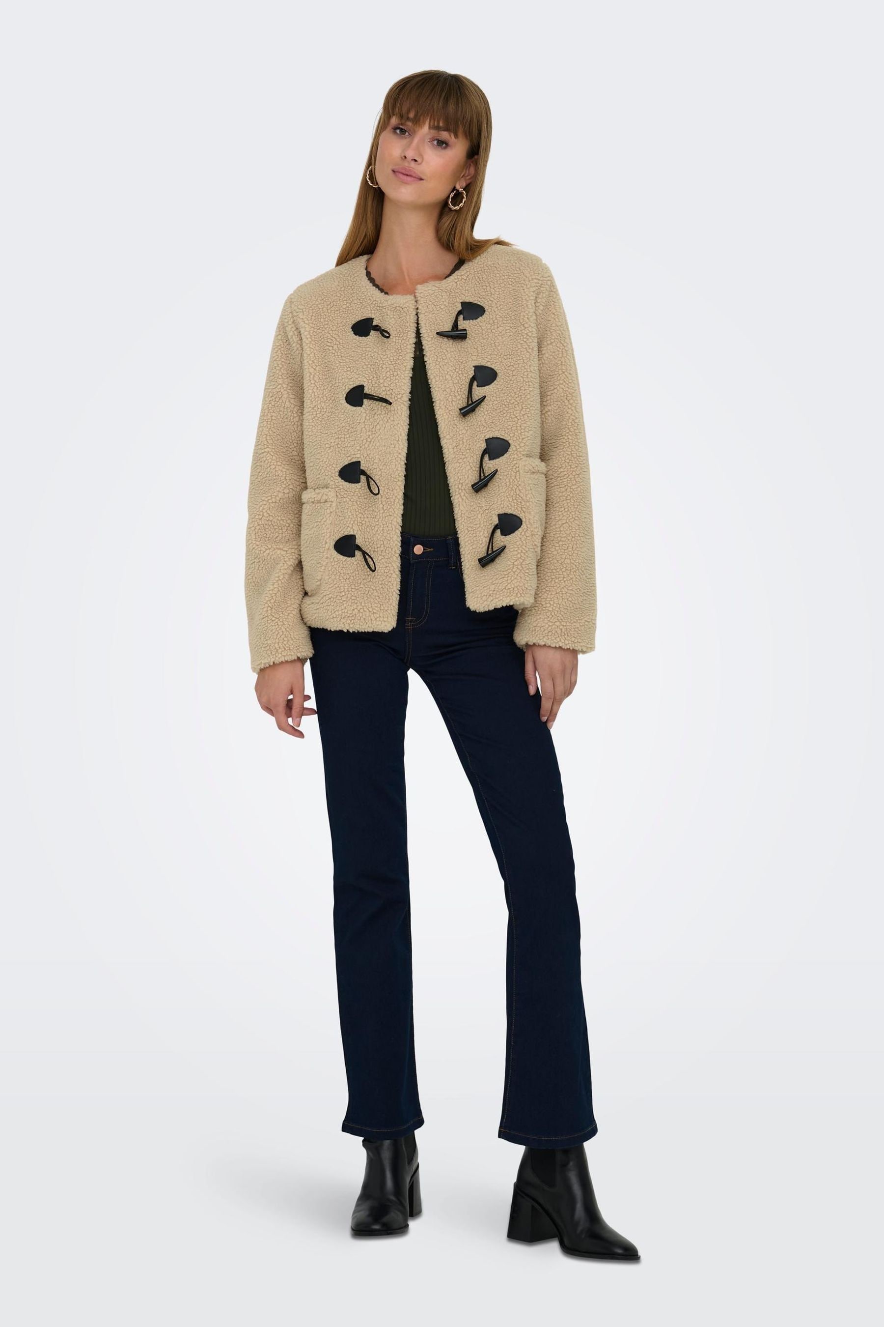 Collarless teddy coat 2025