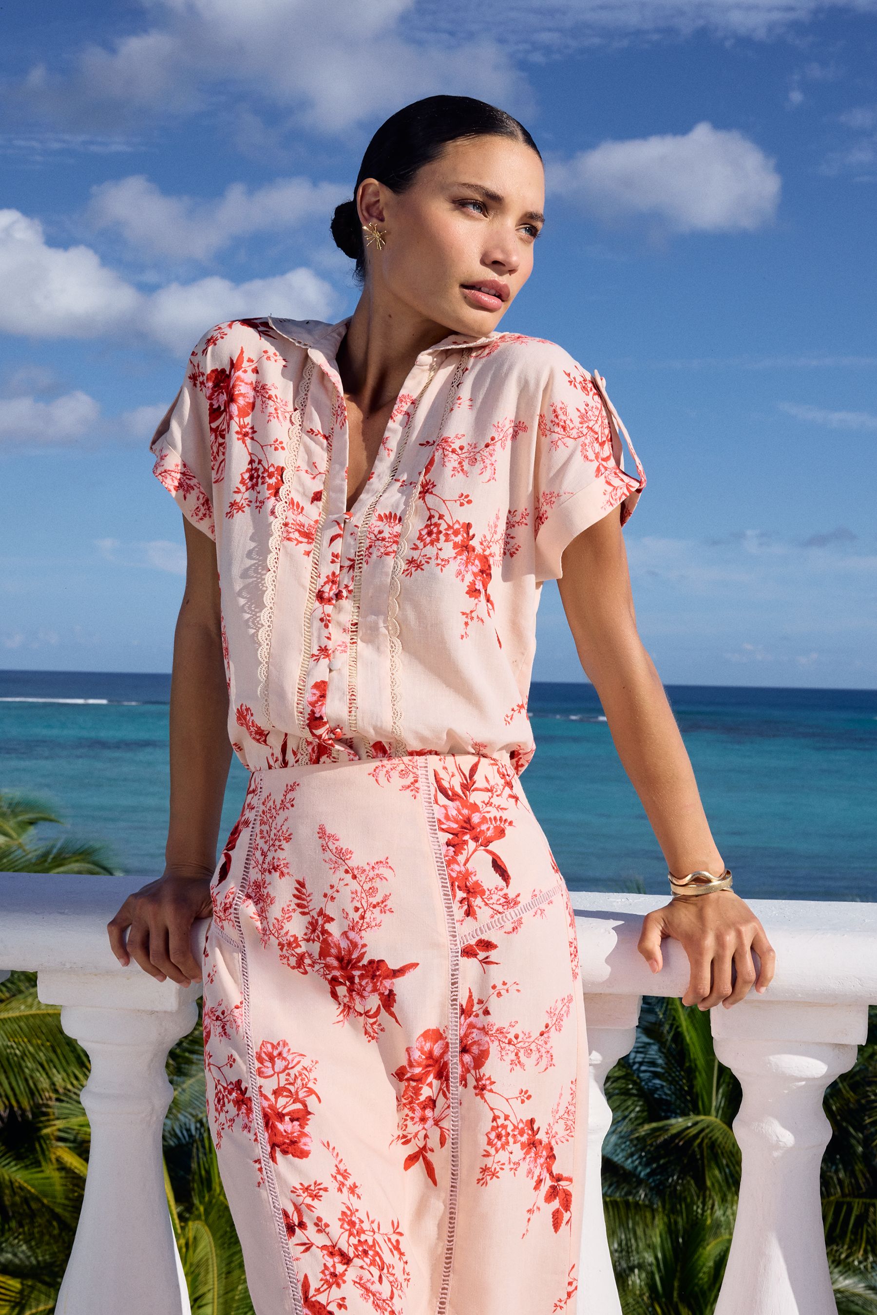 Acheter V A Love Roses Contains Lin Jupe crayon imprimee avec bordures en dentelle from Next Luxembourg