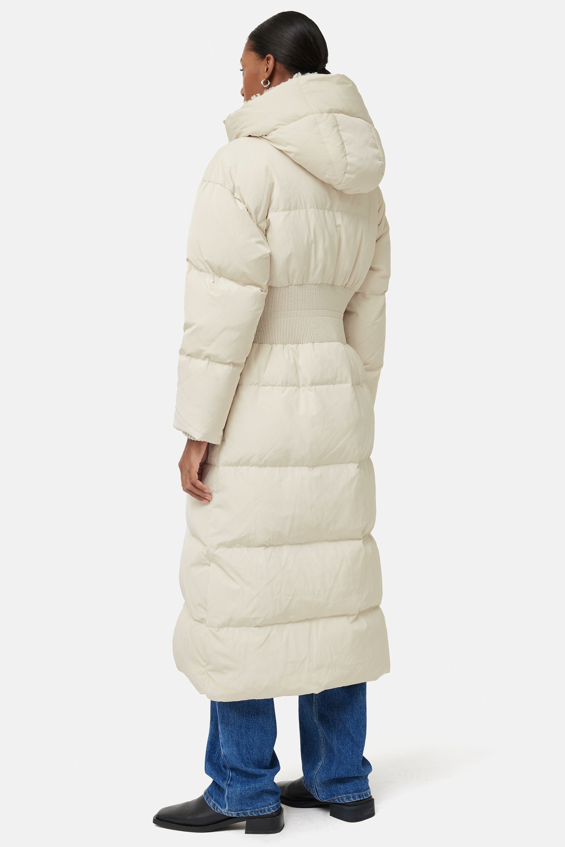 Jigsaw puffer jacket top