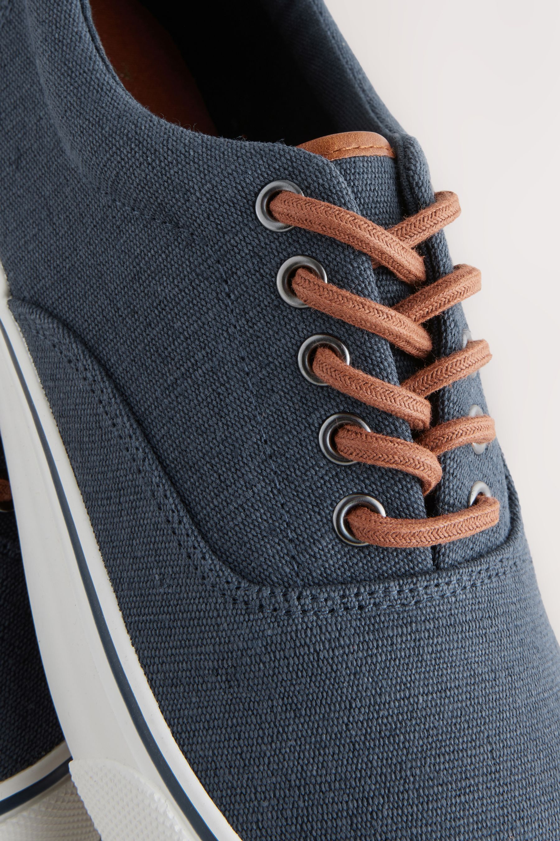 Navy canvas pumps on sale