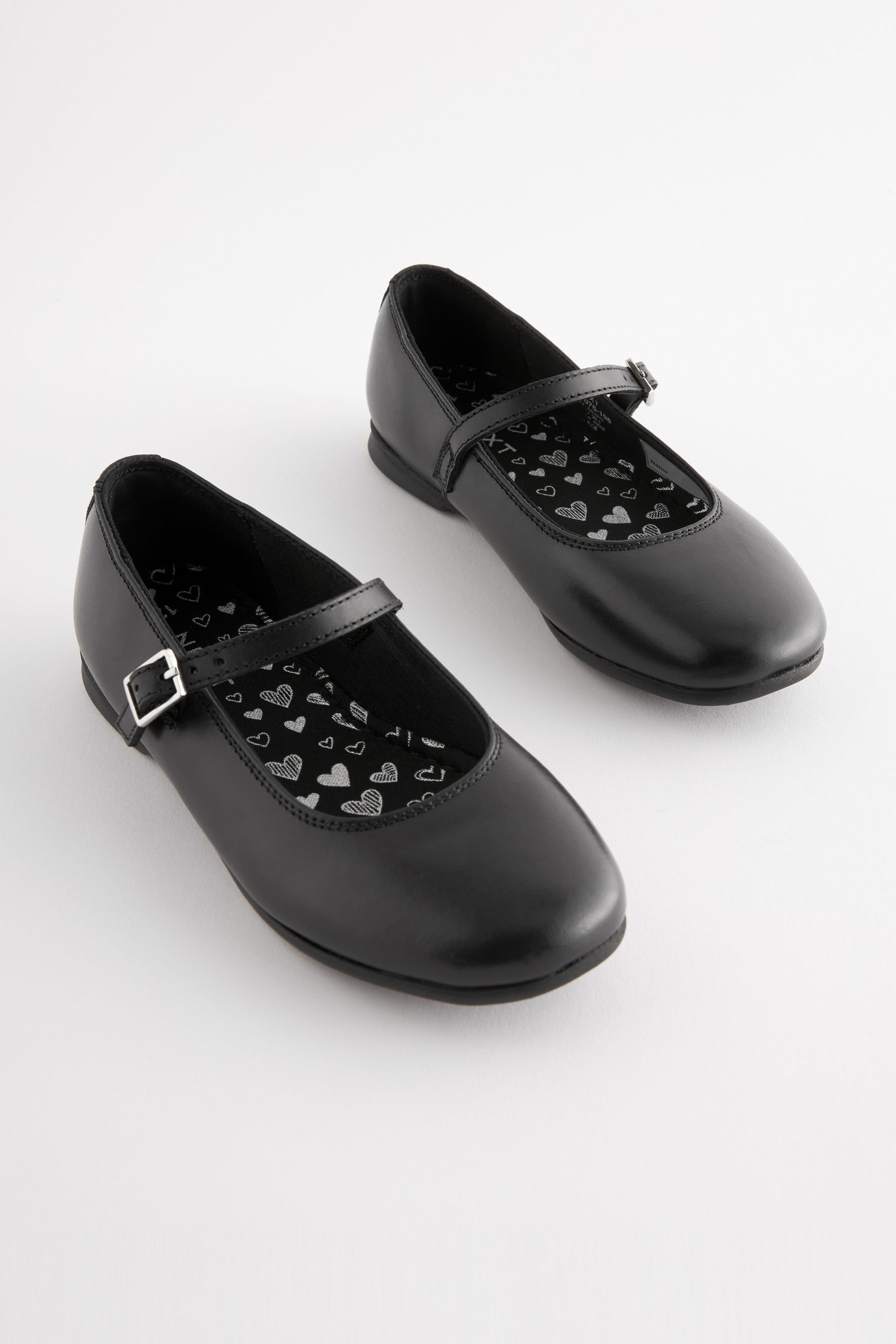 Girls scuff resistant shoes top