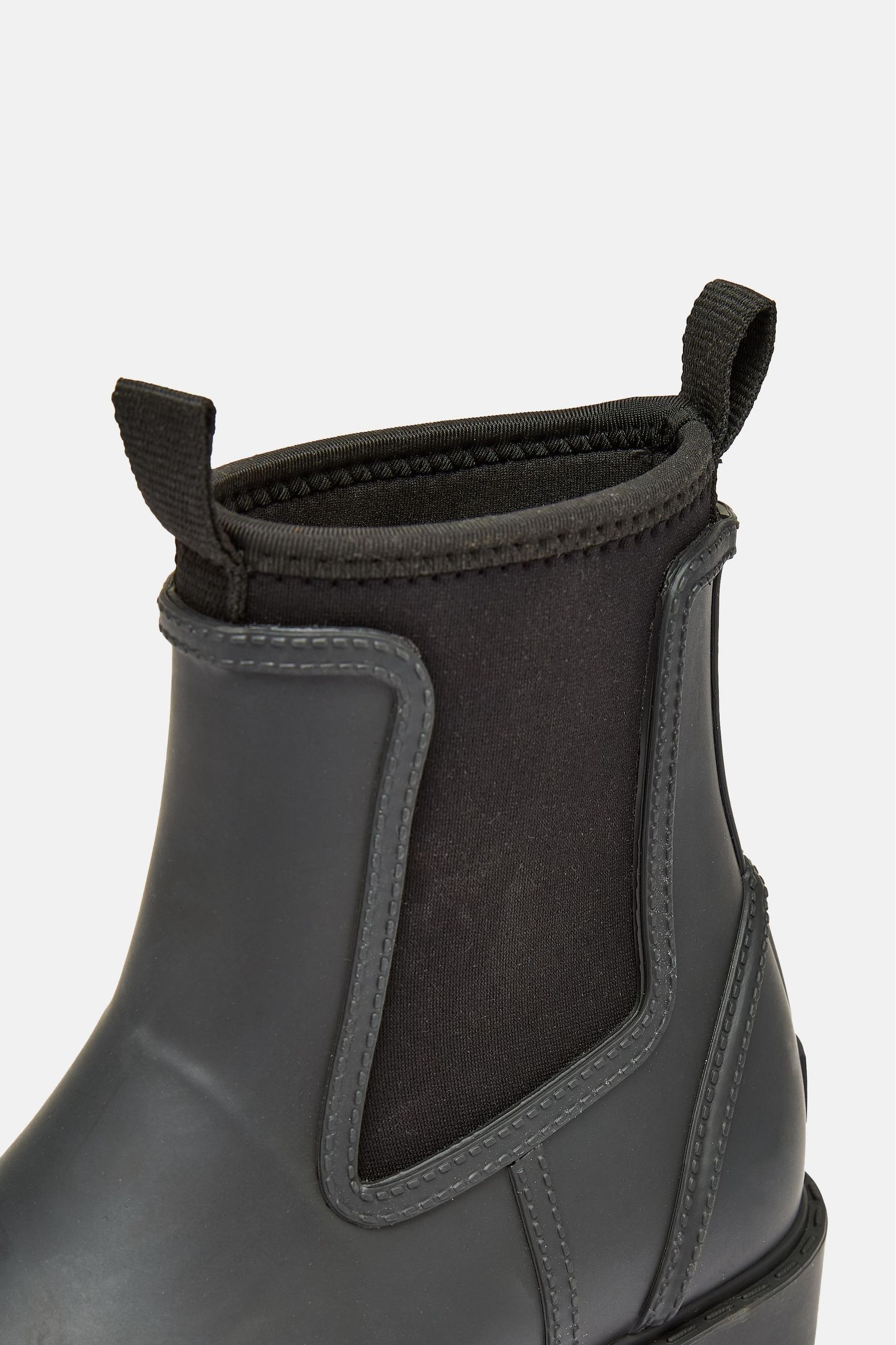 Buy Joules Oakfield Black Short Neoprene Lined Wellies from Next Belgium
