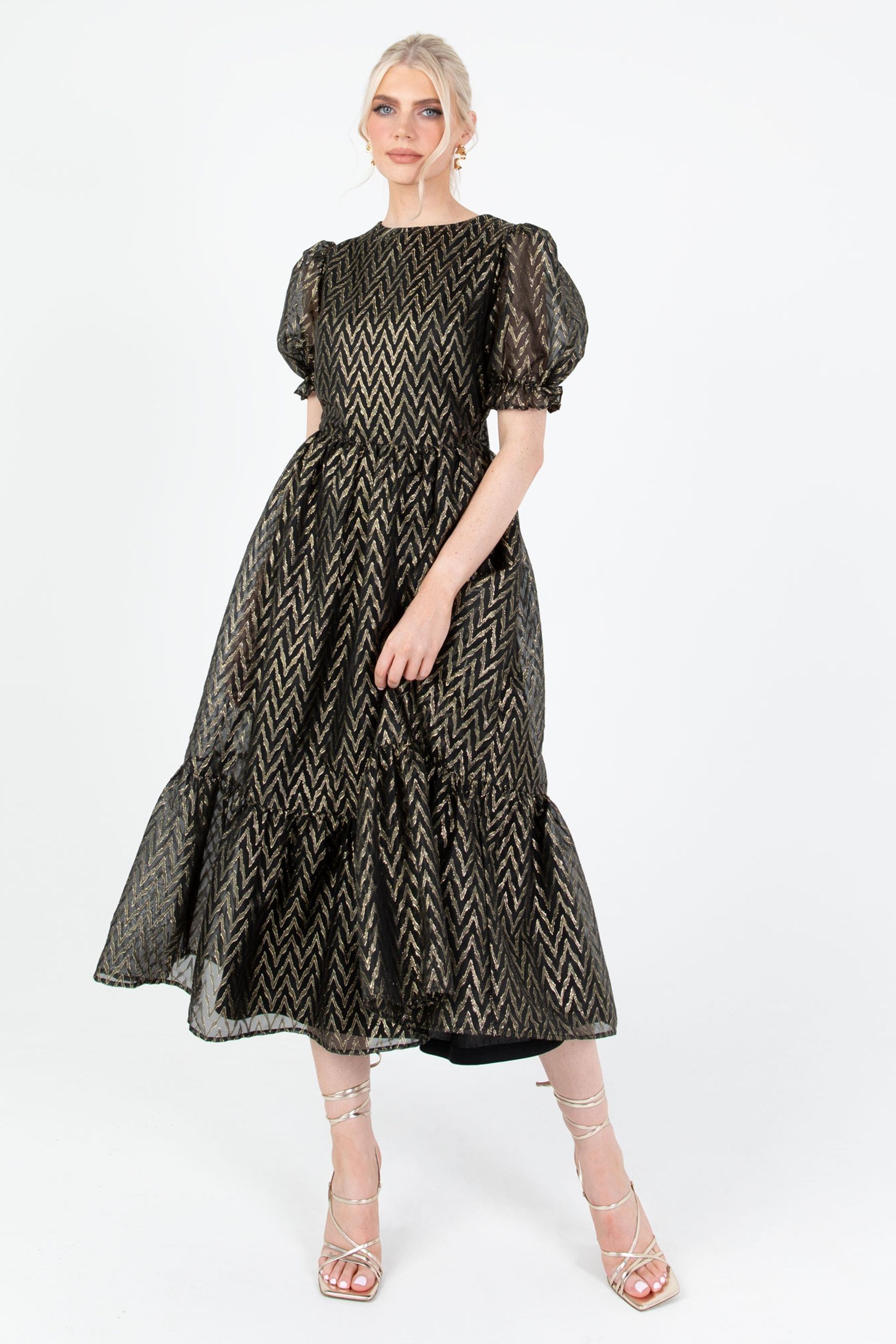Zig zag dress store