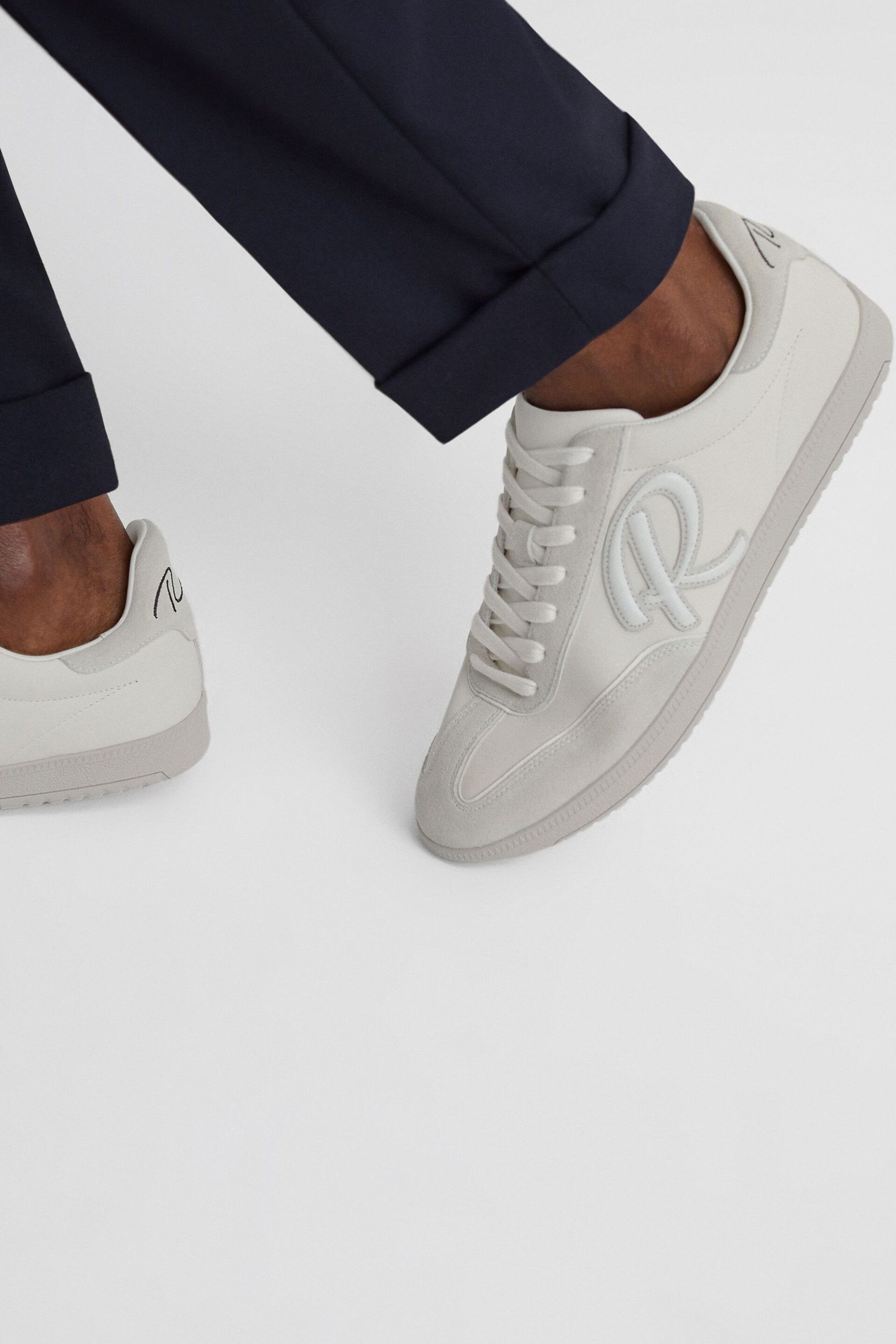 Reiss White Alba Leather-Suede Low Trainers - Image 3 of 6